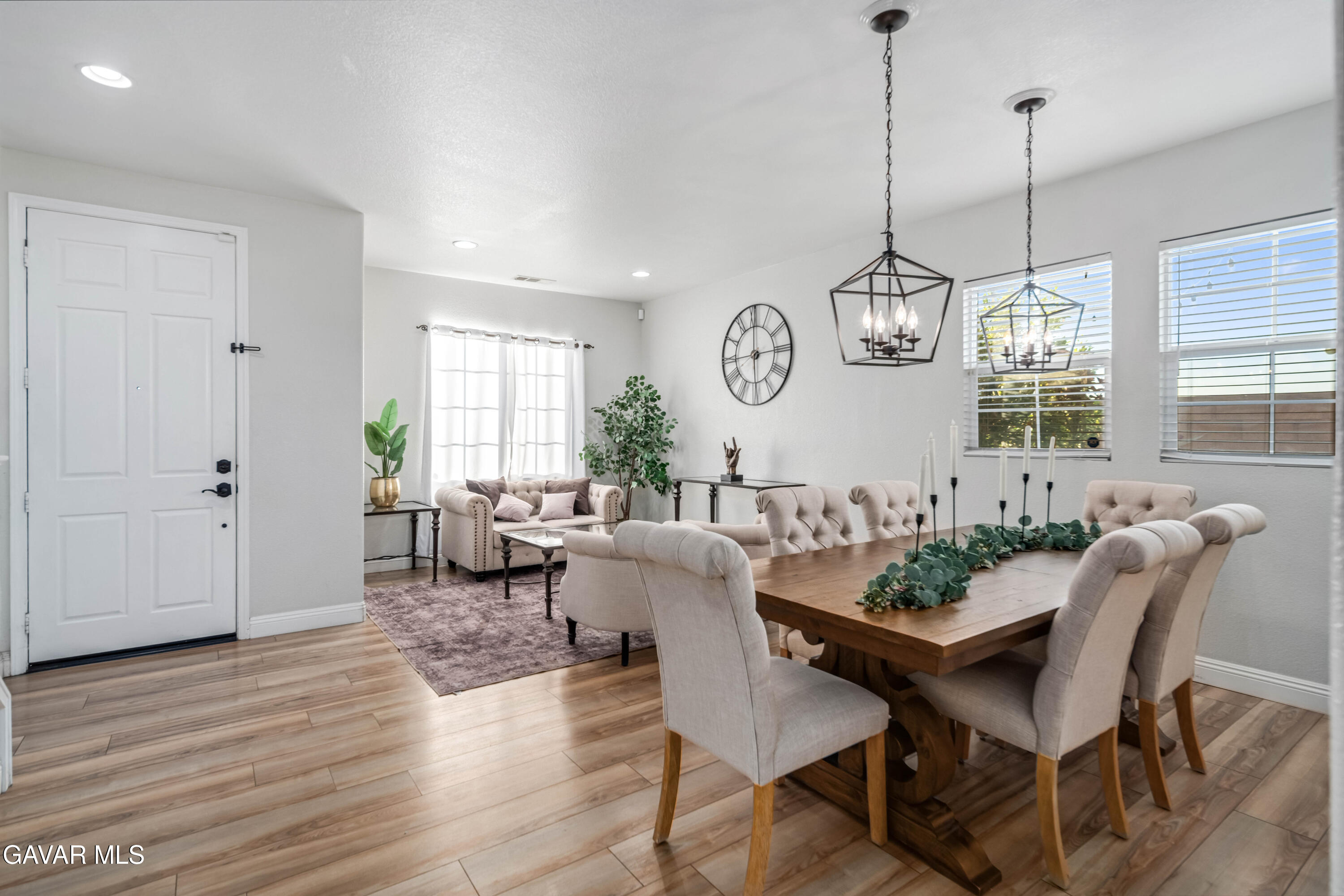 38636 Lynx Way Property Photo 8