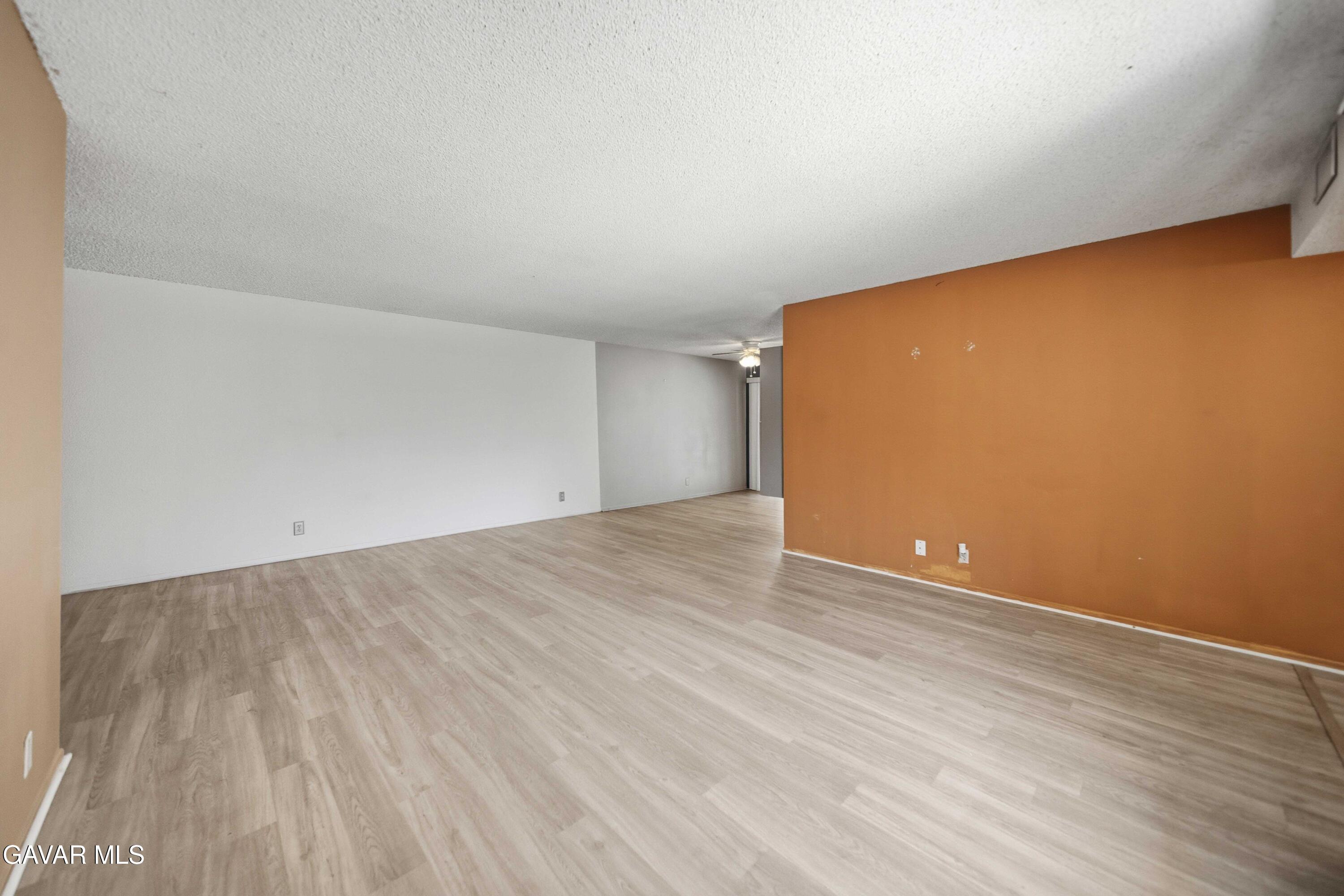 42935 15th, Unit 8 Property Photo 5