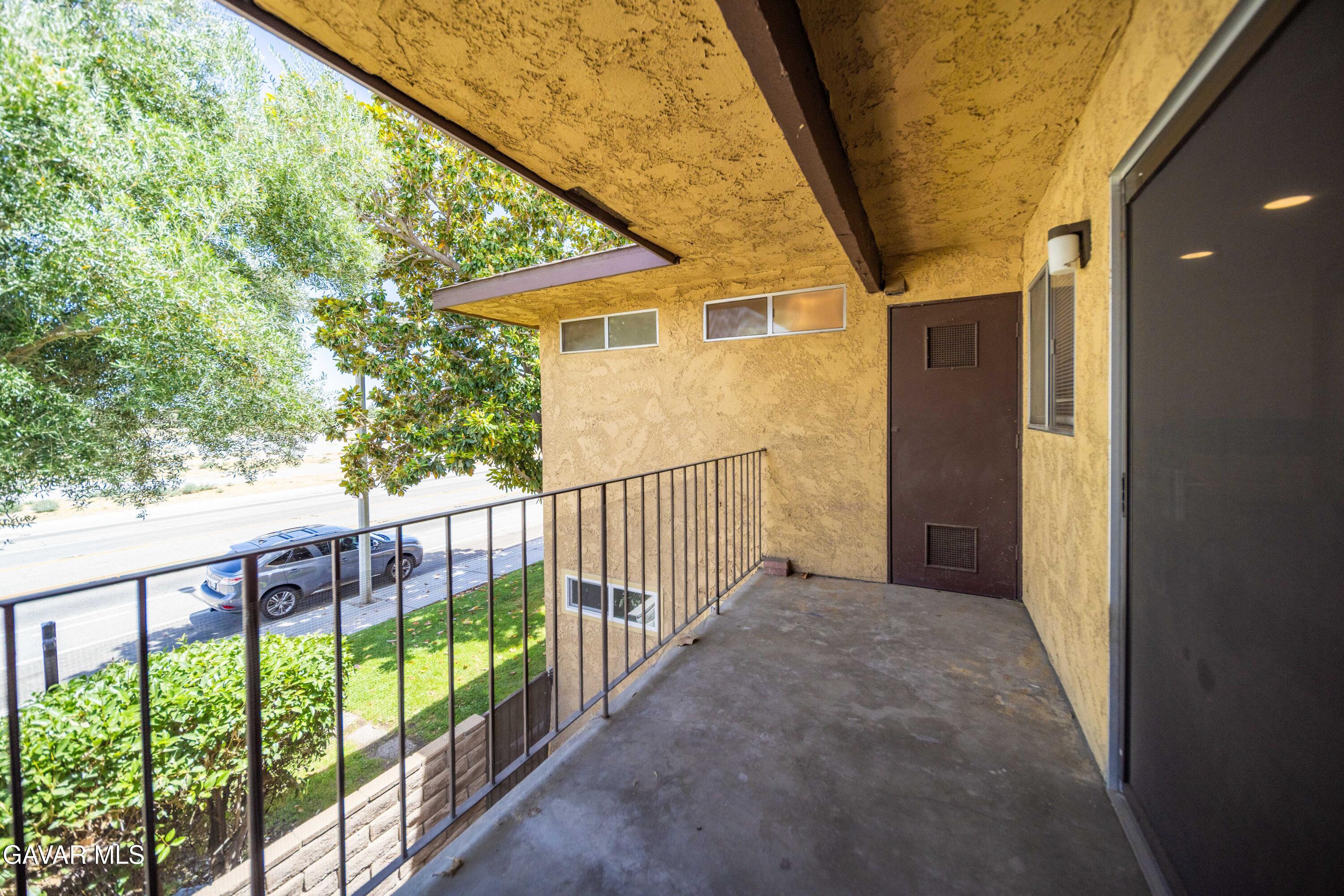 42935 15th, Unit 8 Property Photo 18