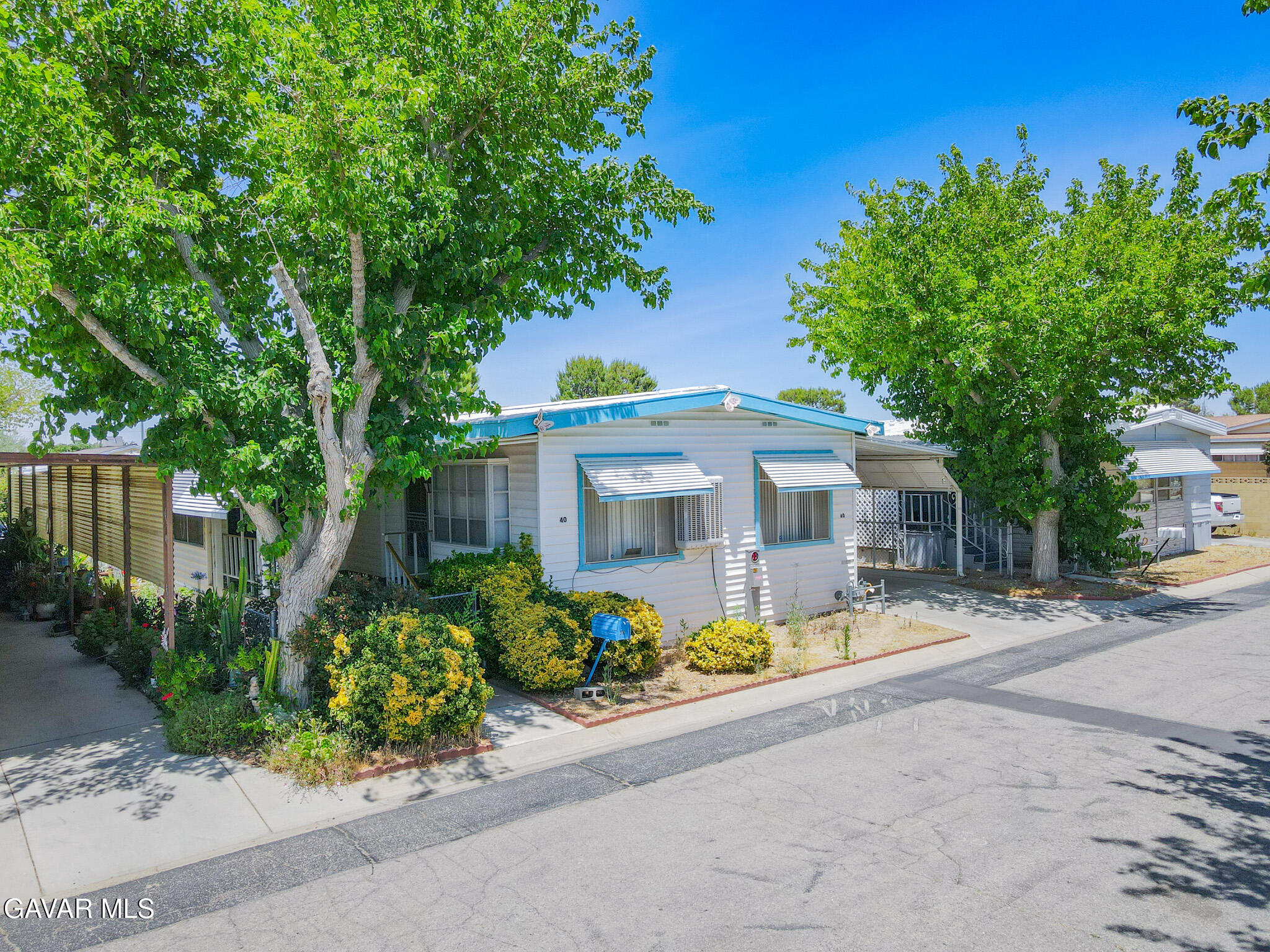 2550 E Avenue I, Spc 40 Property Photo 1
