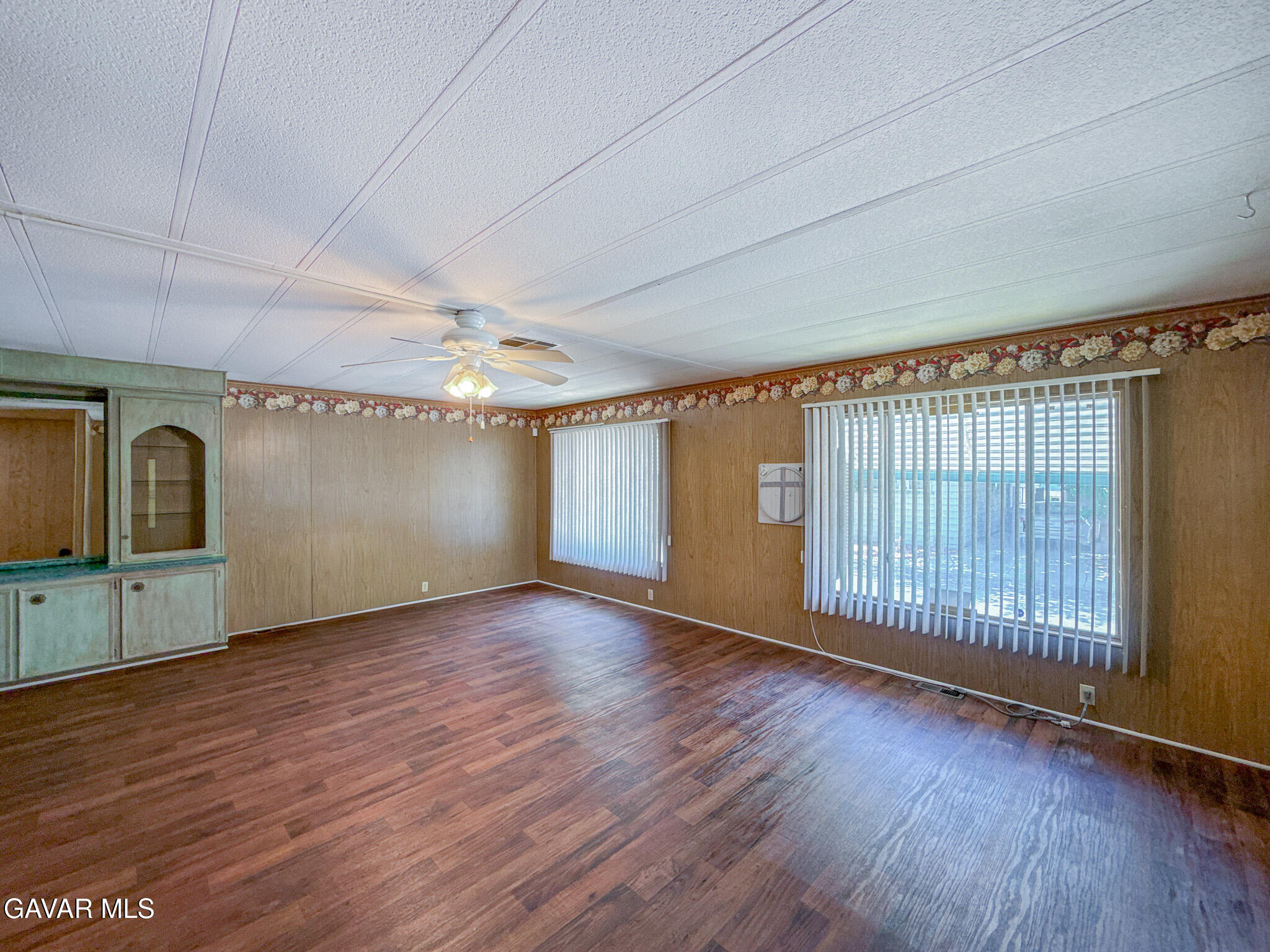 2550 E Avenue I, Spc 40 Property Photo 5