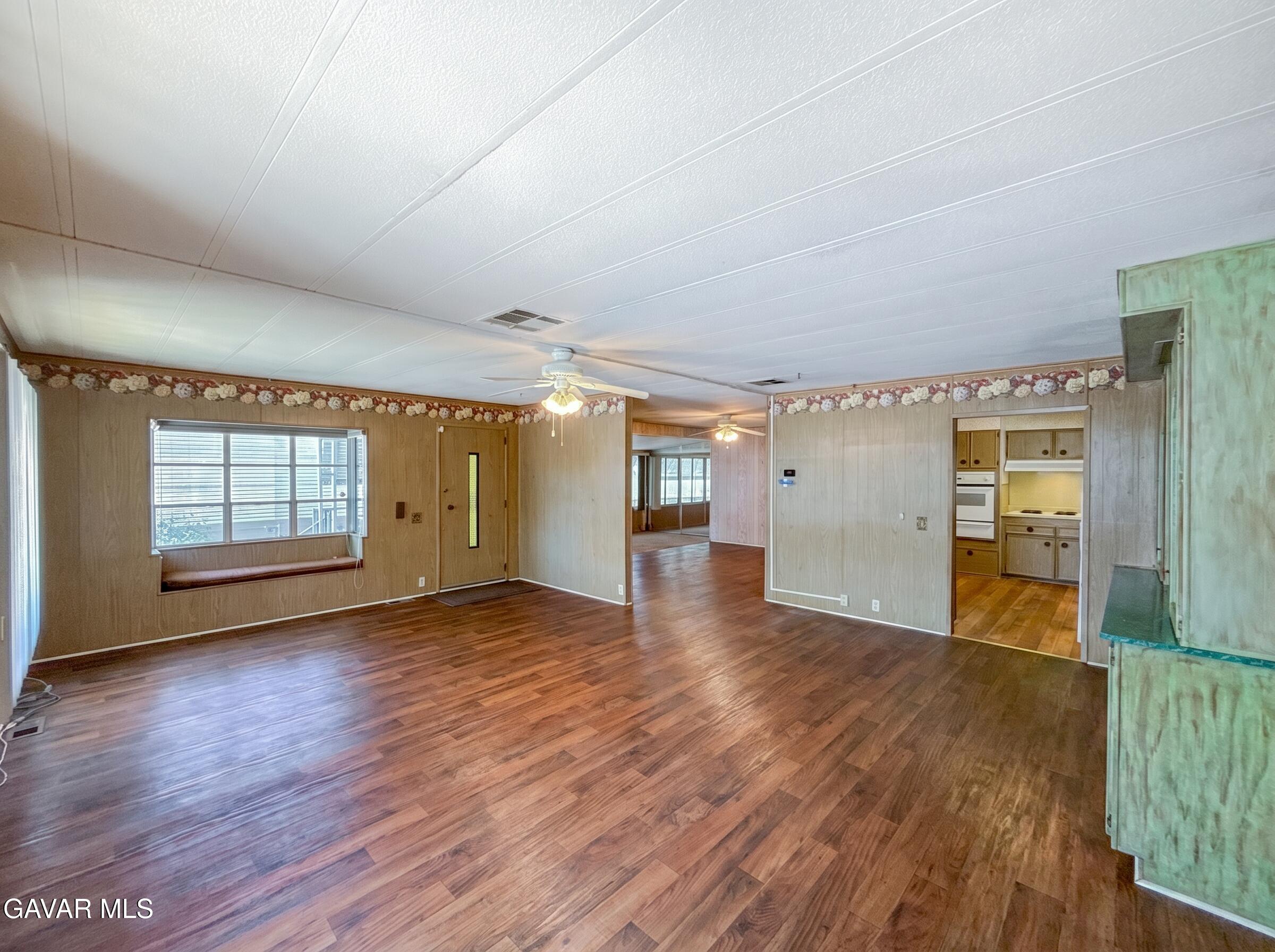 2550 E Avenue I, Spc 40 Property Photo 7