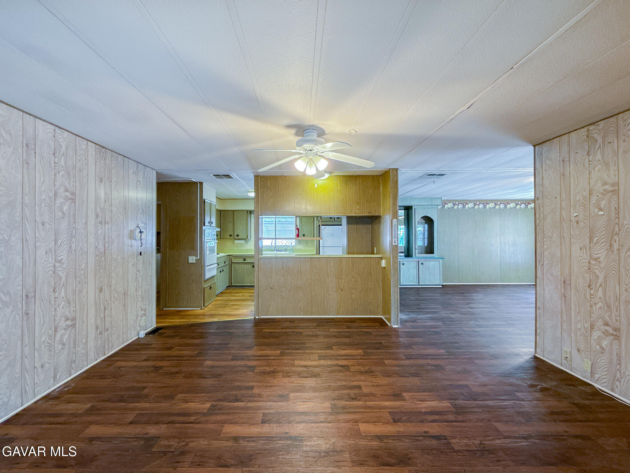 2550 E Avenue I, Spc 40 Property Photo 13