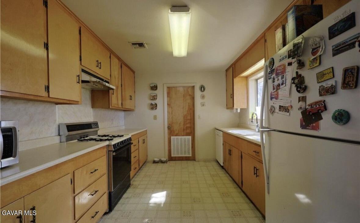 7540 W Avenue A Property Photo 13