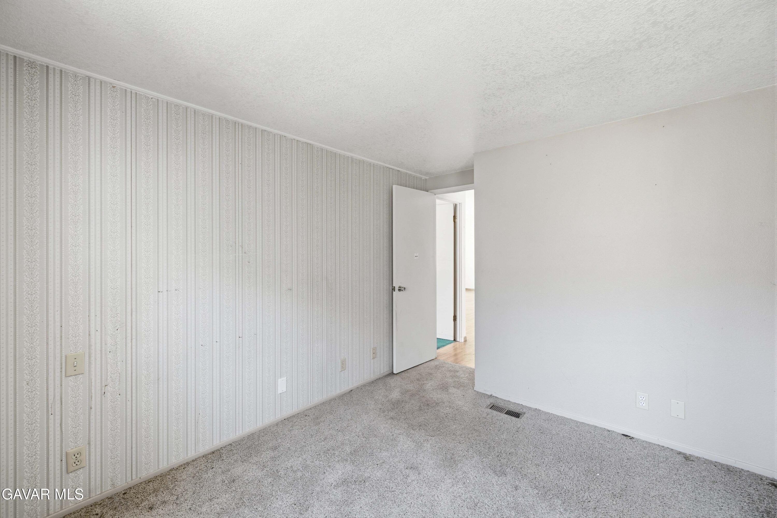 42871 Leadhill Drive Property Photo 12