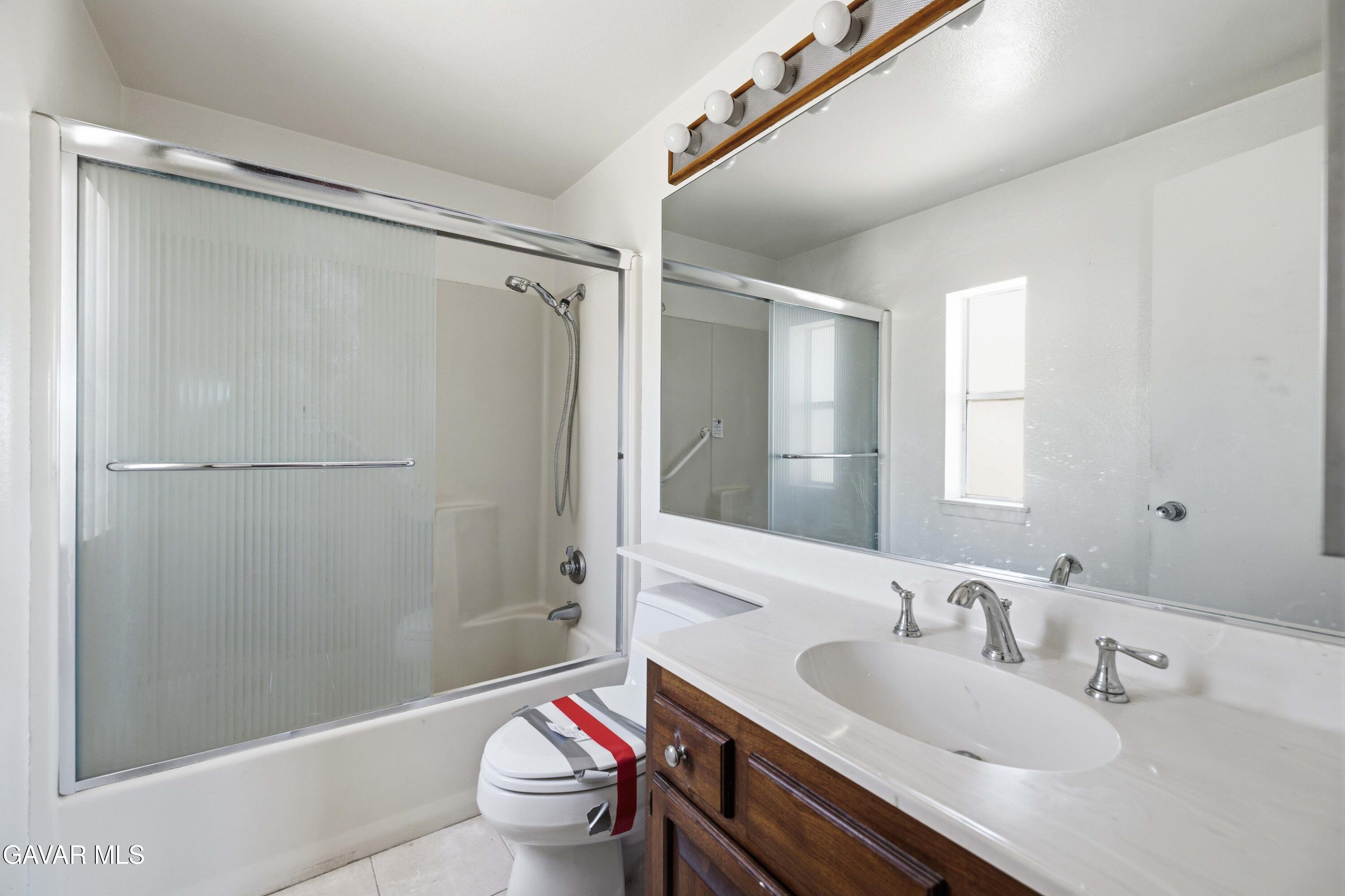 42871 Leadhill Drive Property Photo 13