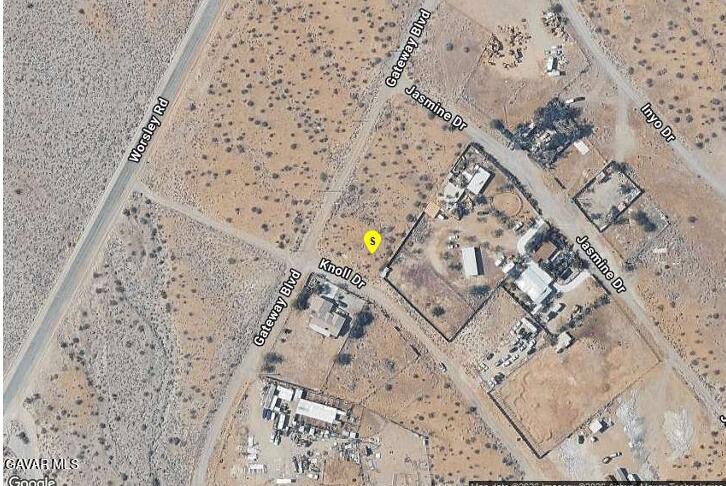 Gateway Boulevard Property Photo 1