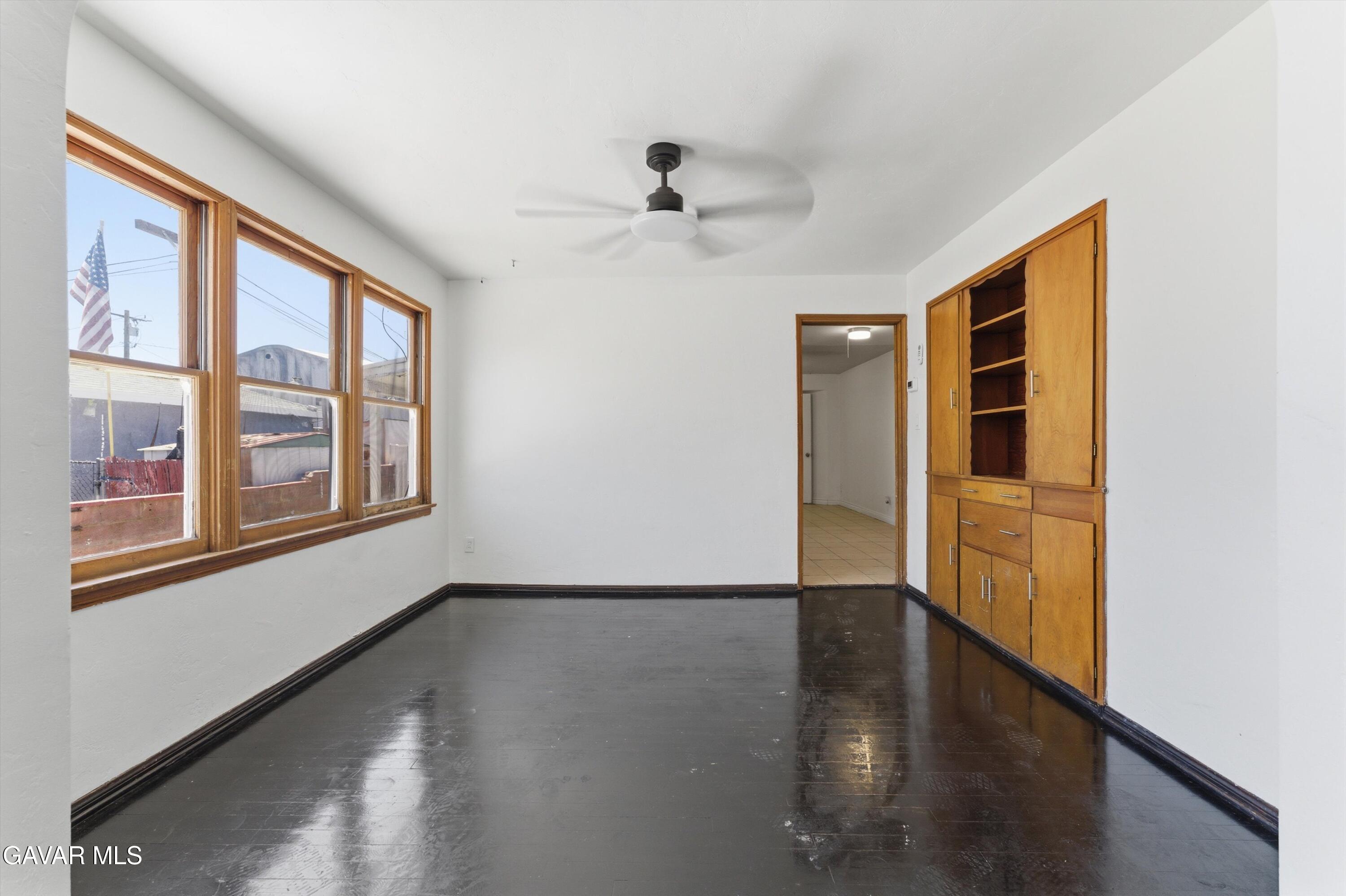 44509 Date Avenue Property Photo 4