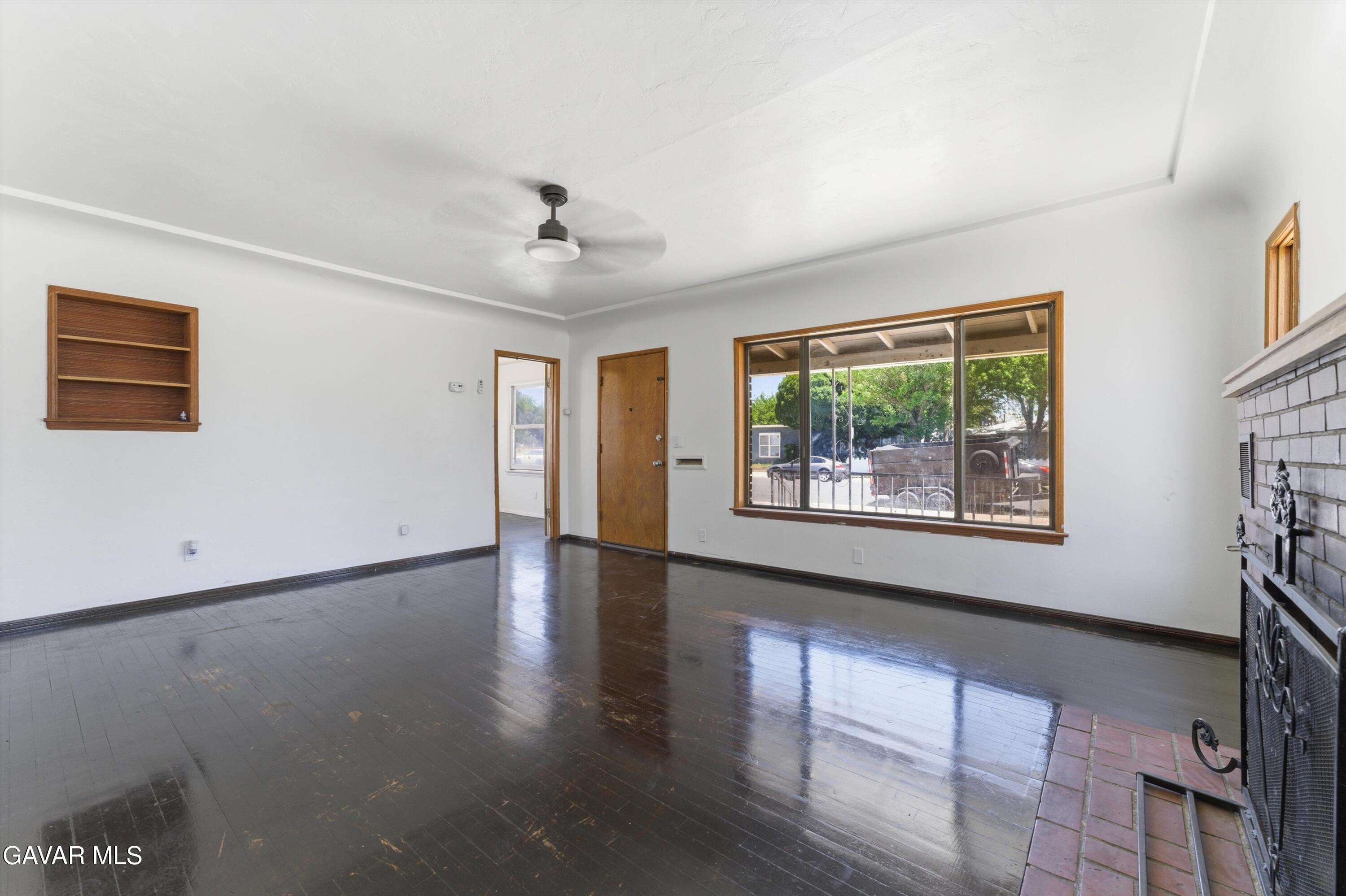 44509 Date Avenue Property Photo 8