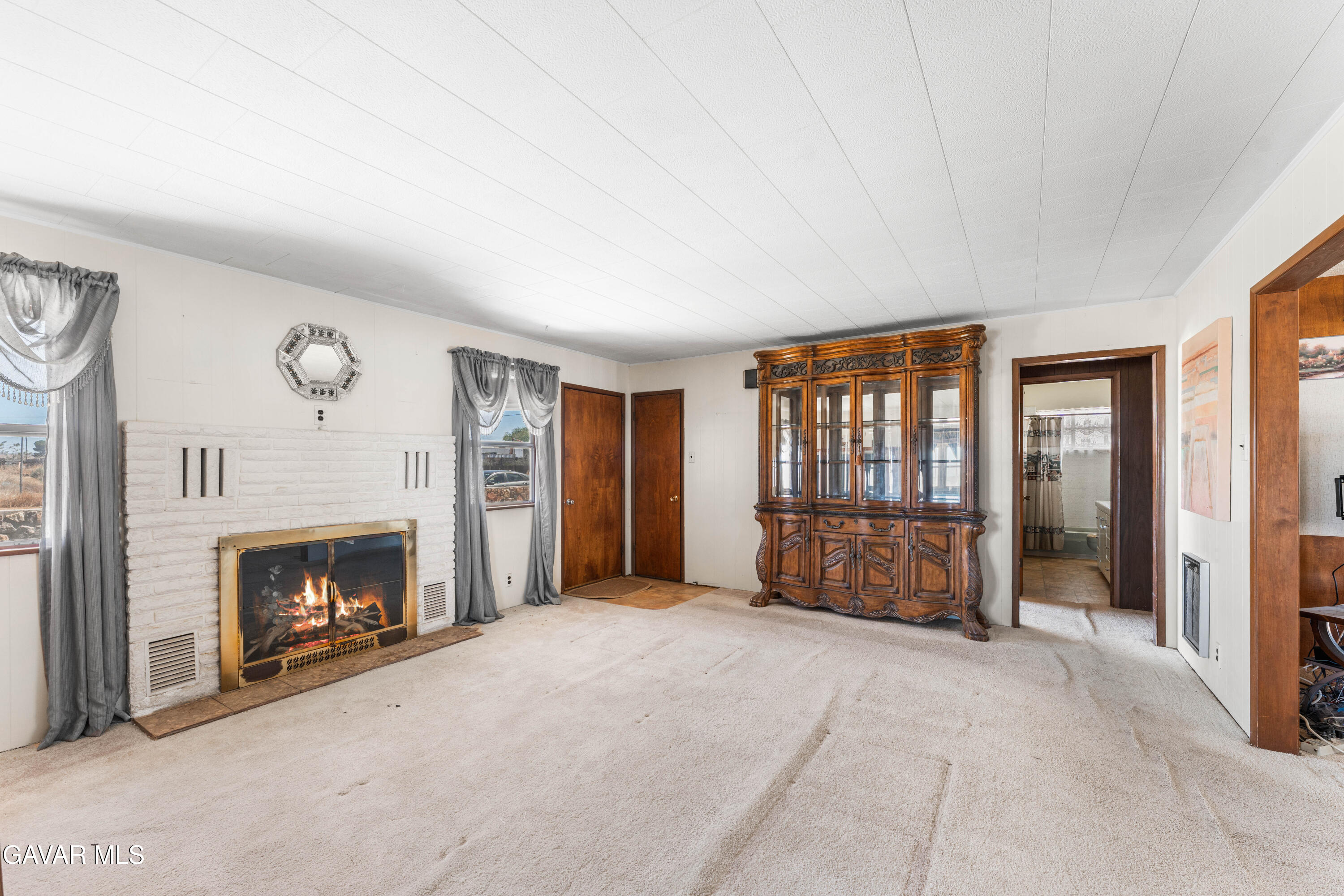 18123 Avenue A Property Photo 3