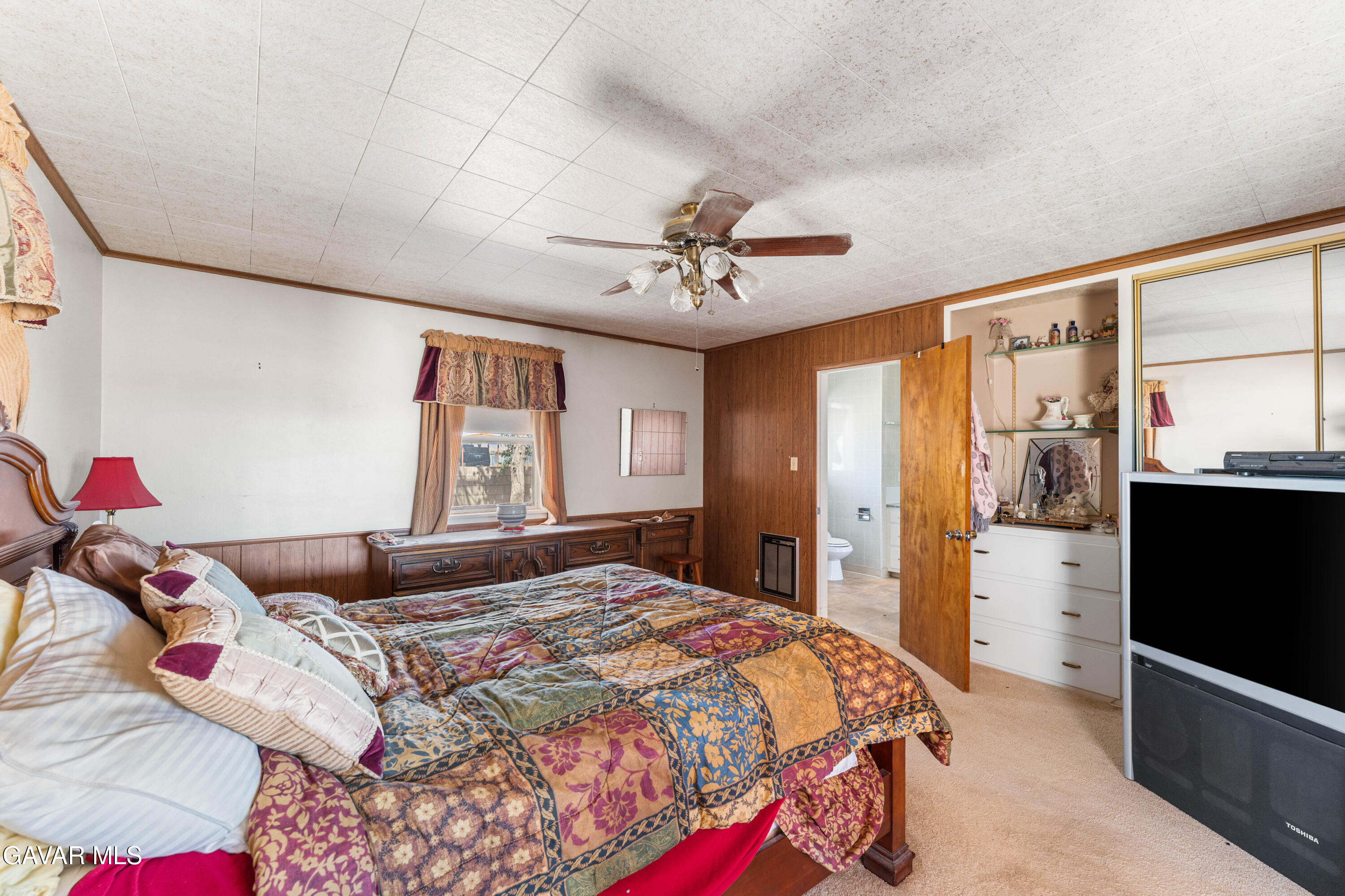 18123 Avenue A Property Photo 10