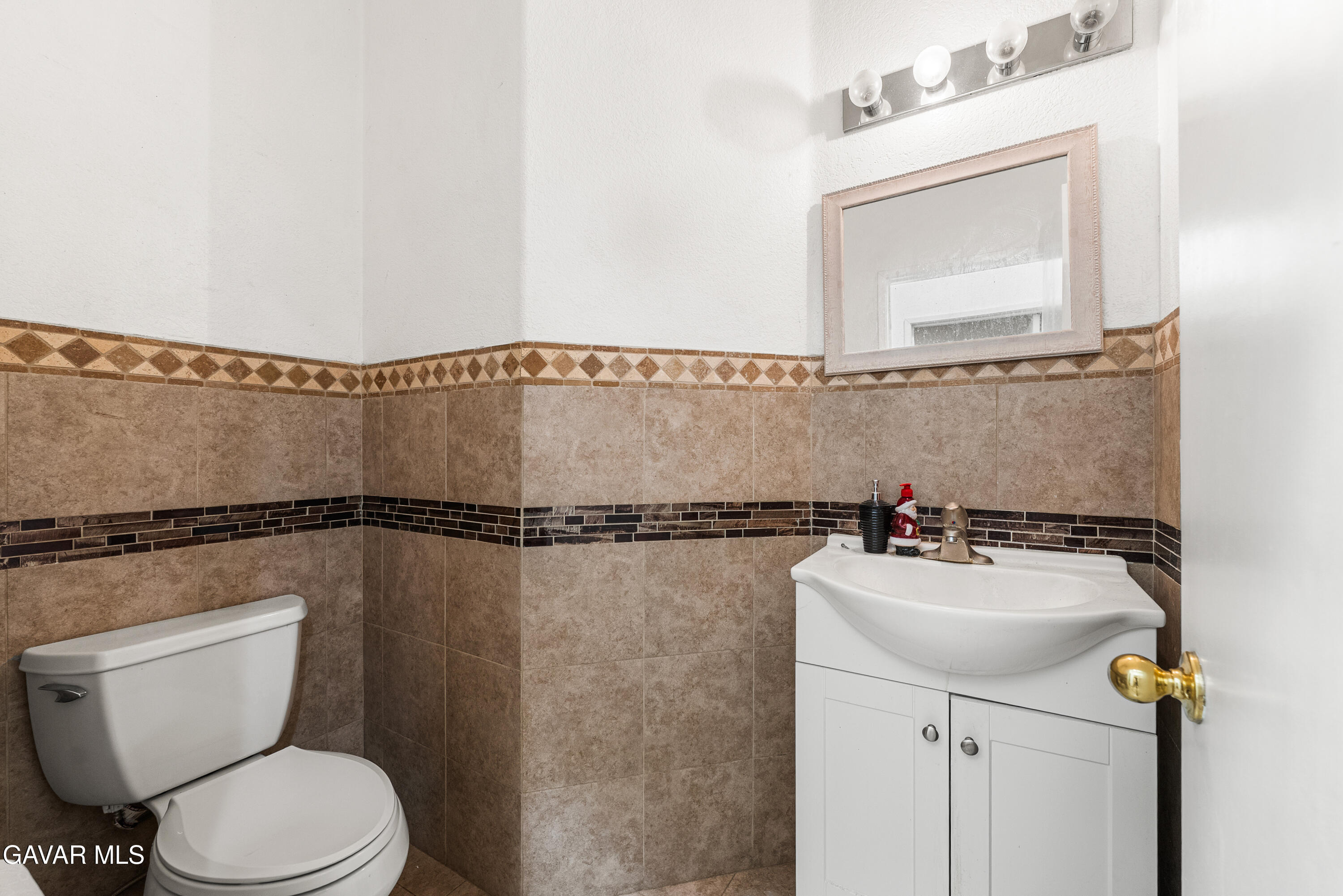 43525 Rucker Street Property Photo 9