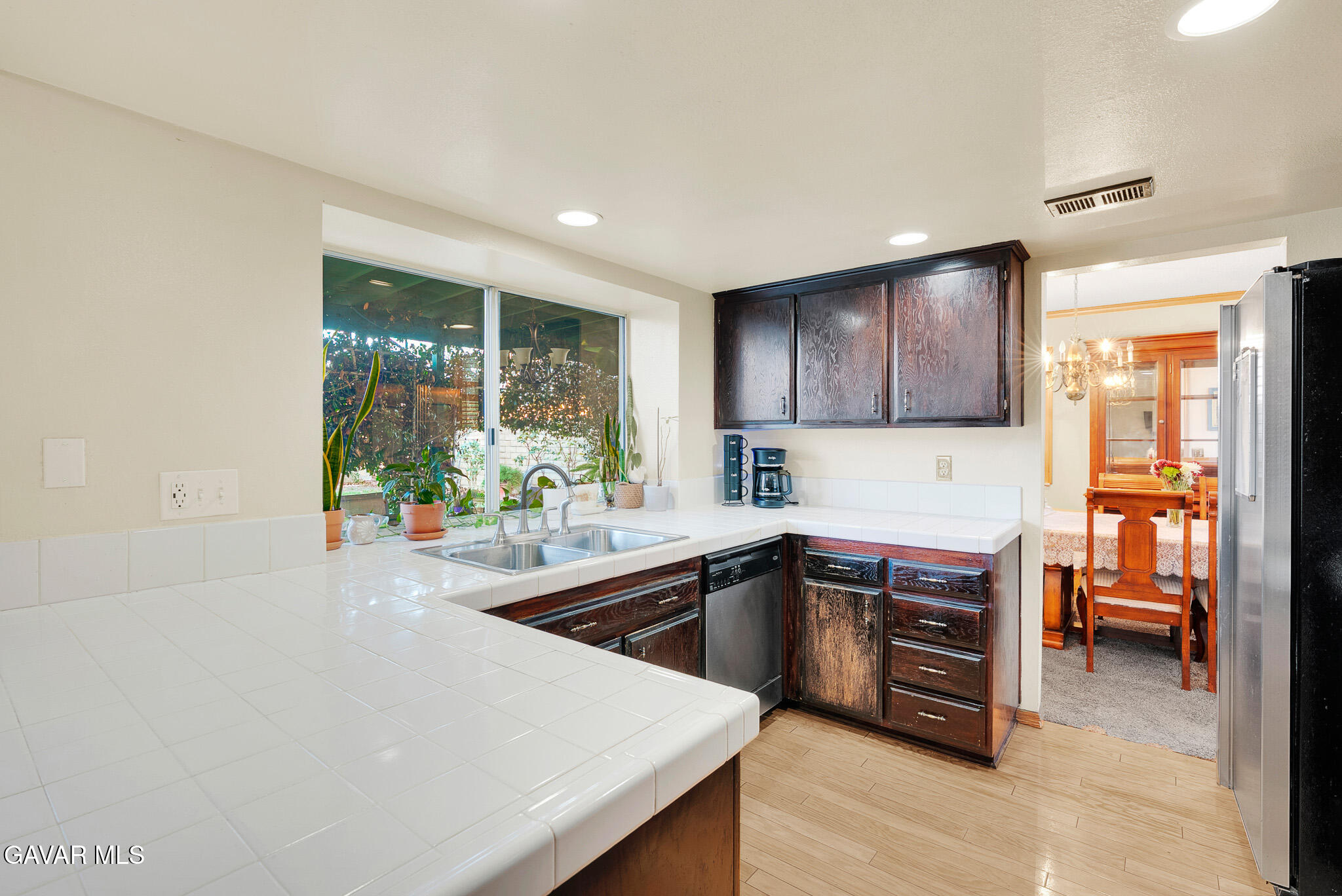 1147 Garnet Avenue Property Photo 14