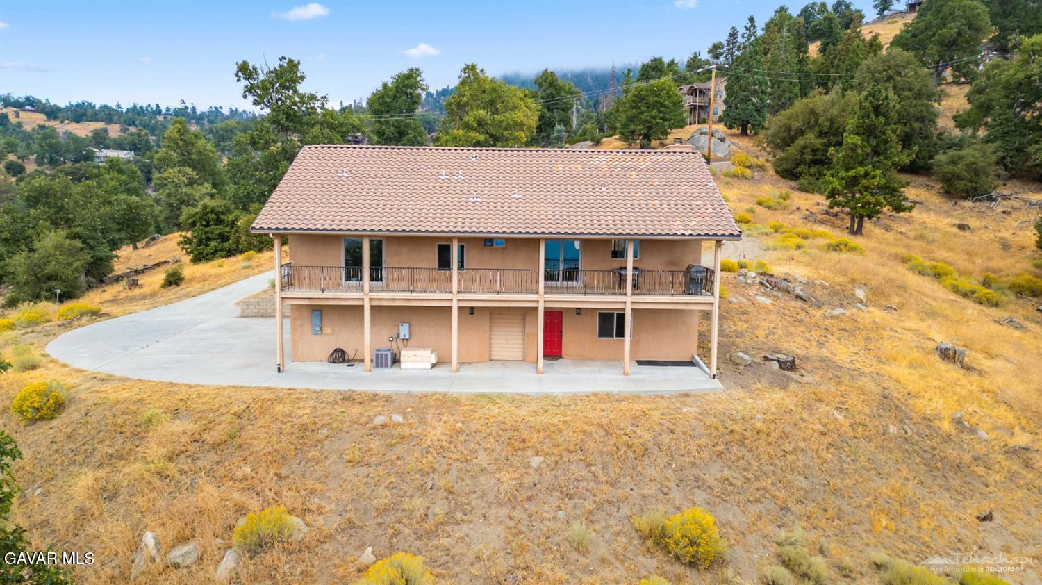 29600 Goldspike Road Property Photo 4