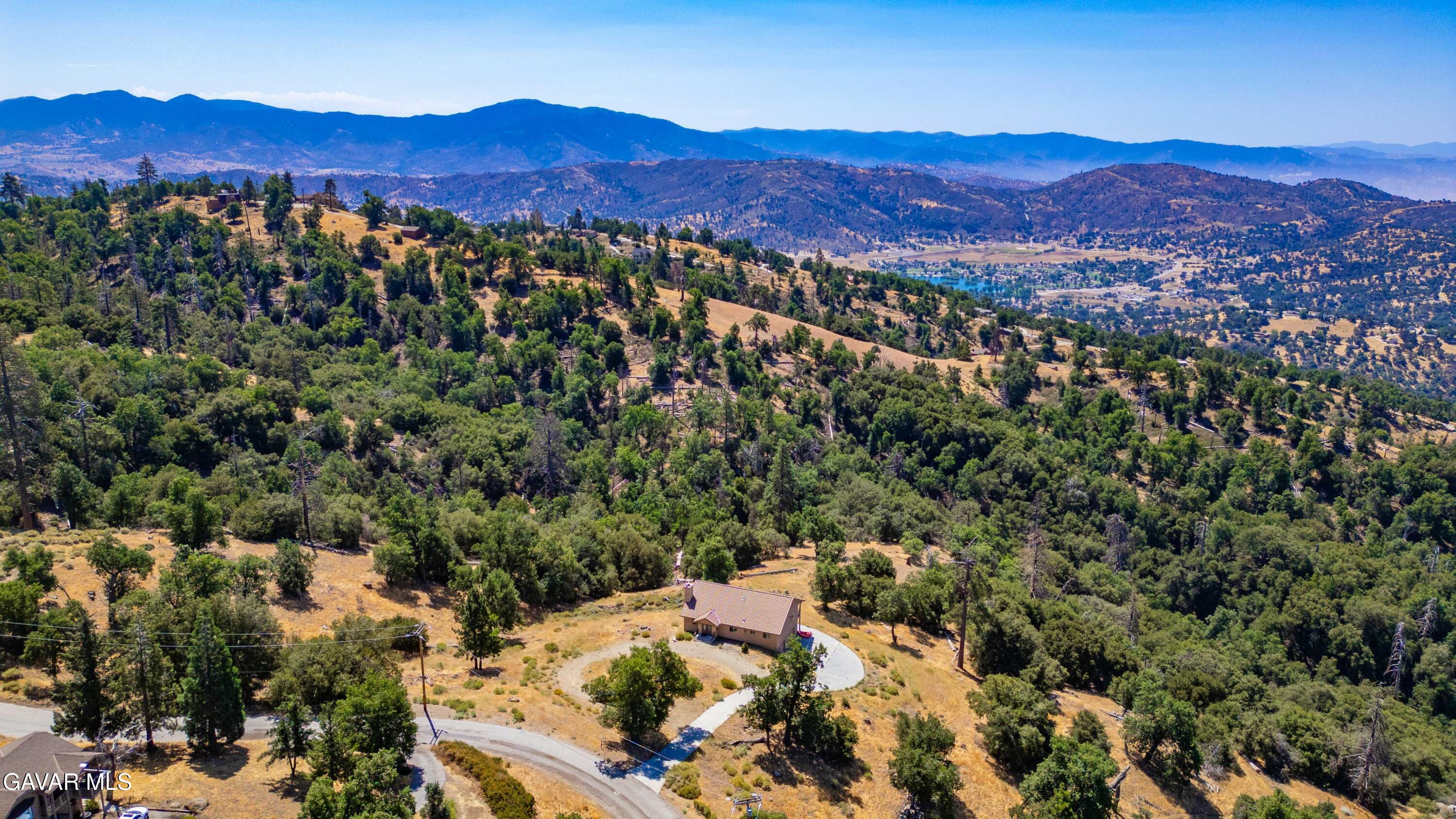 29600 Goldspike Road Property Photo 6