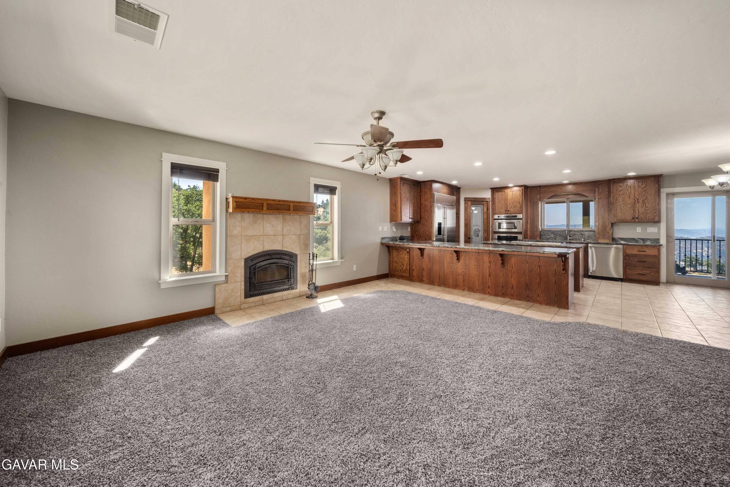 29600 Goldspike Road Property Photo 7