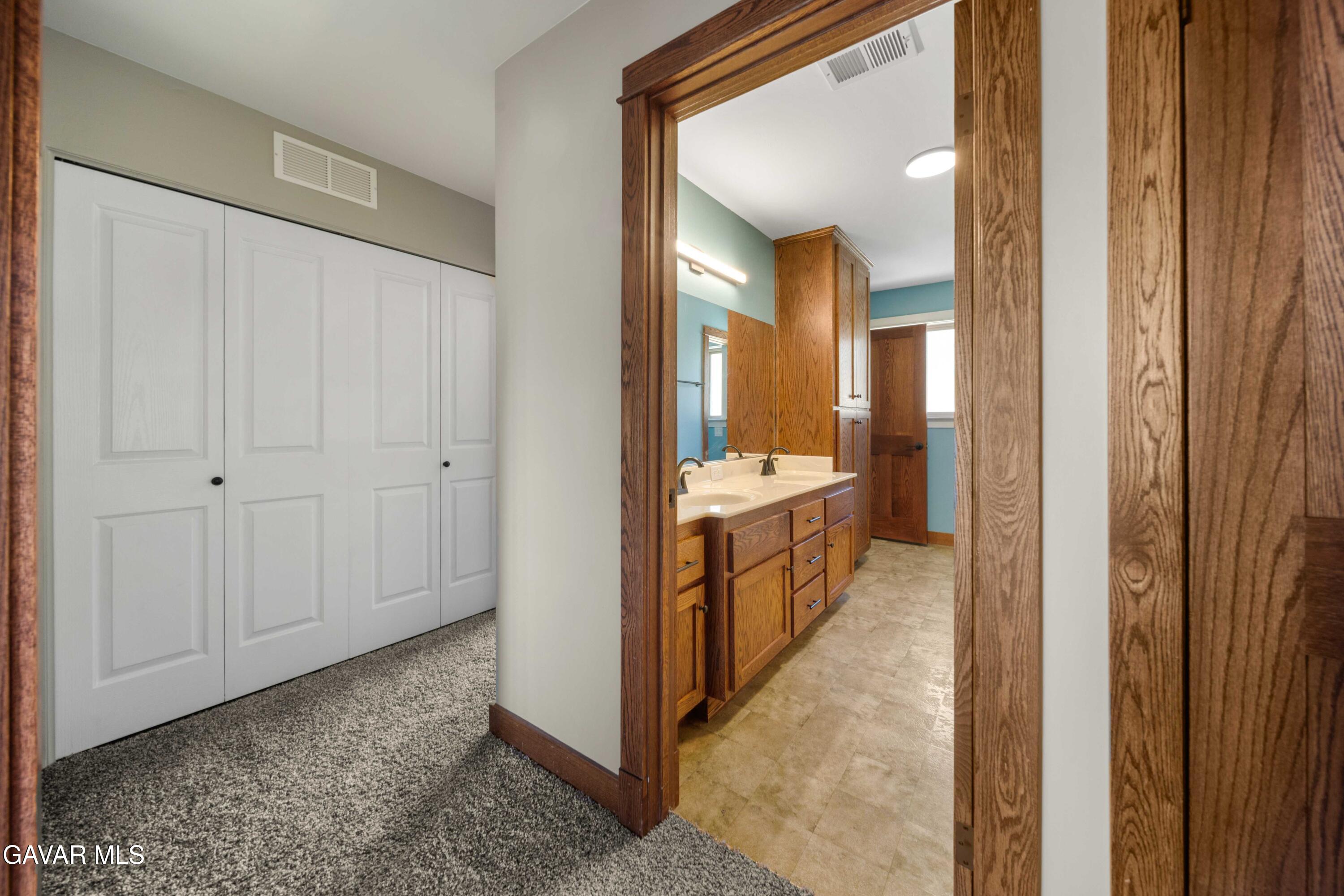29600 Goldspike Road Property Photo 23