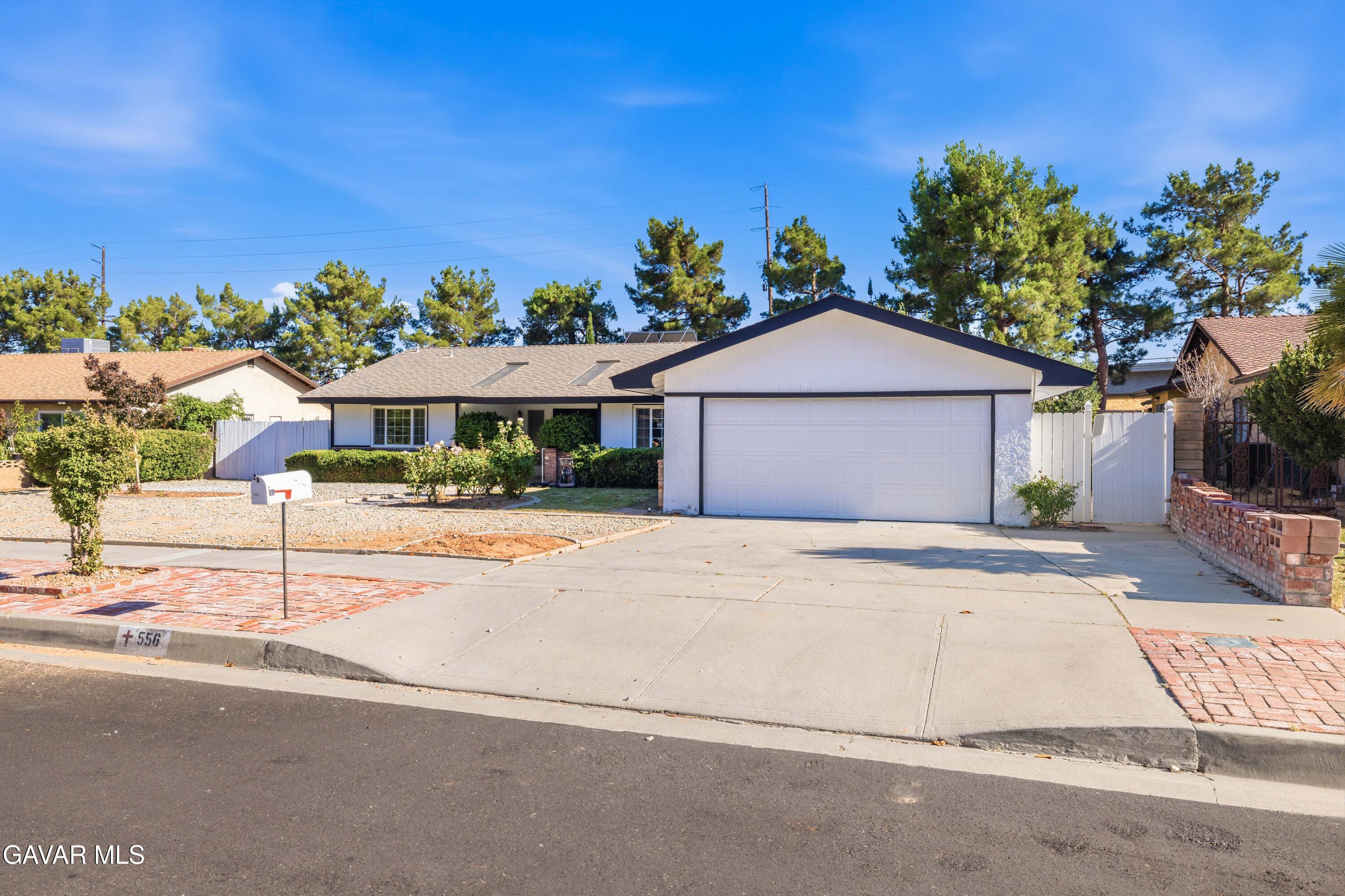556 Callet Street Property Photo 1