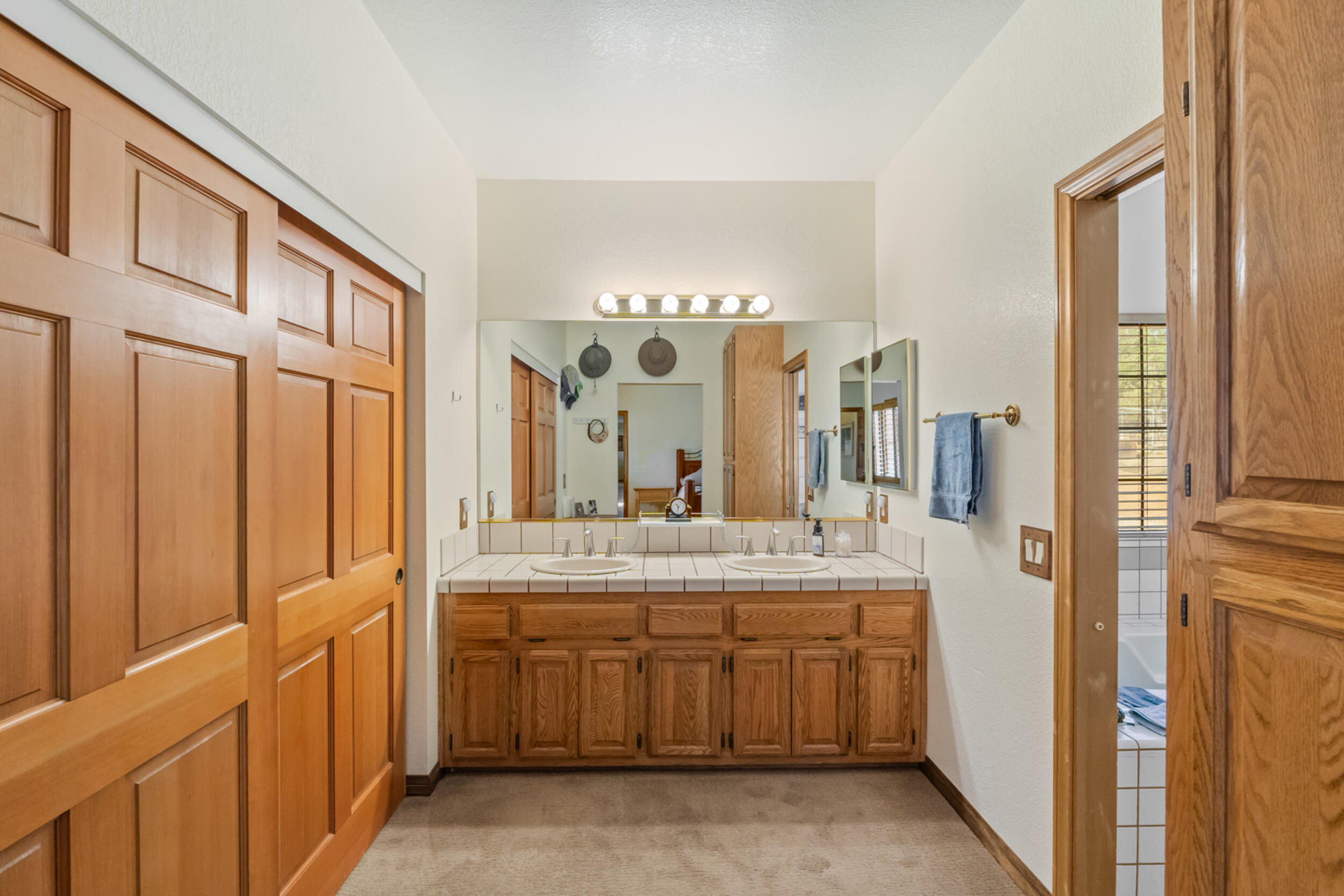 6535 Juniper Crest Road Property Photo 21