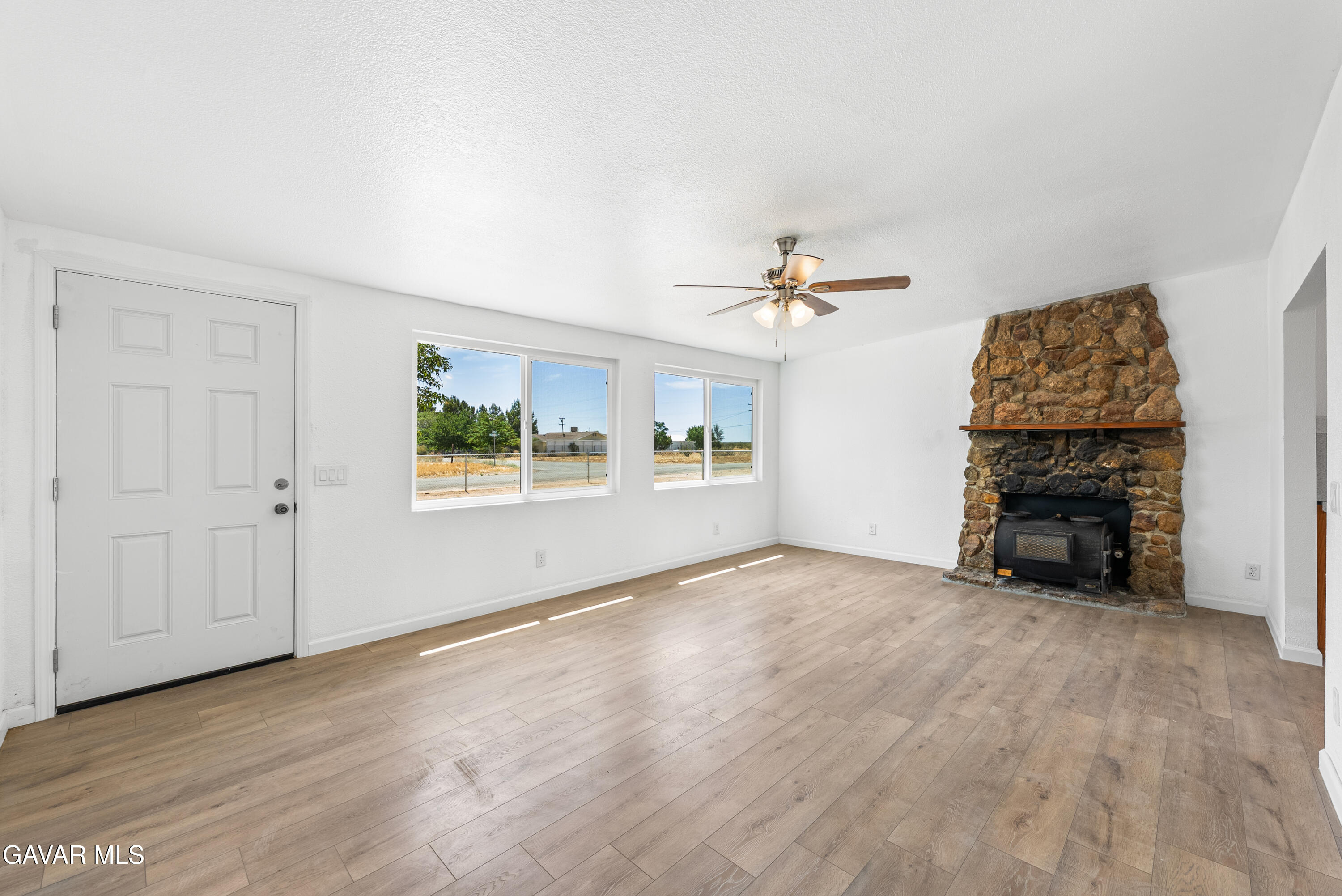 26111 Morongo Drive Property Photo 8