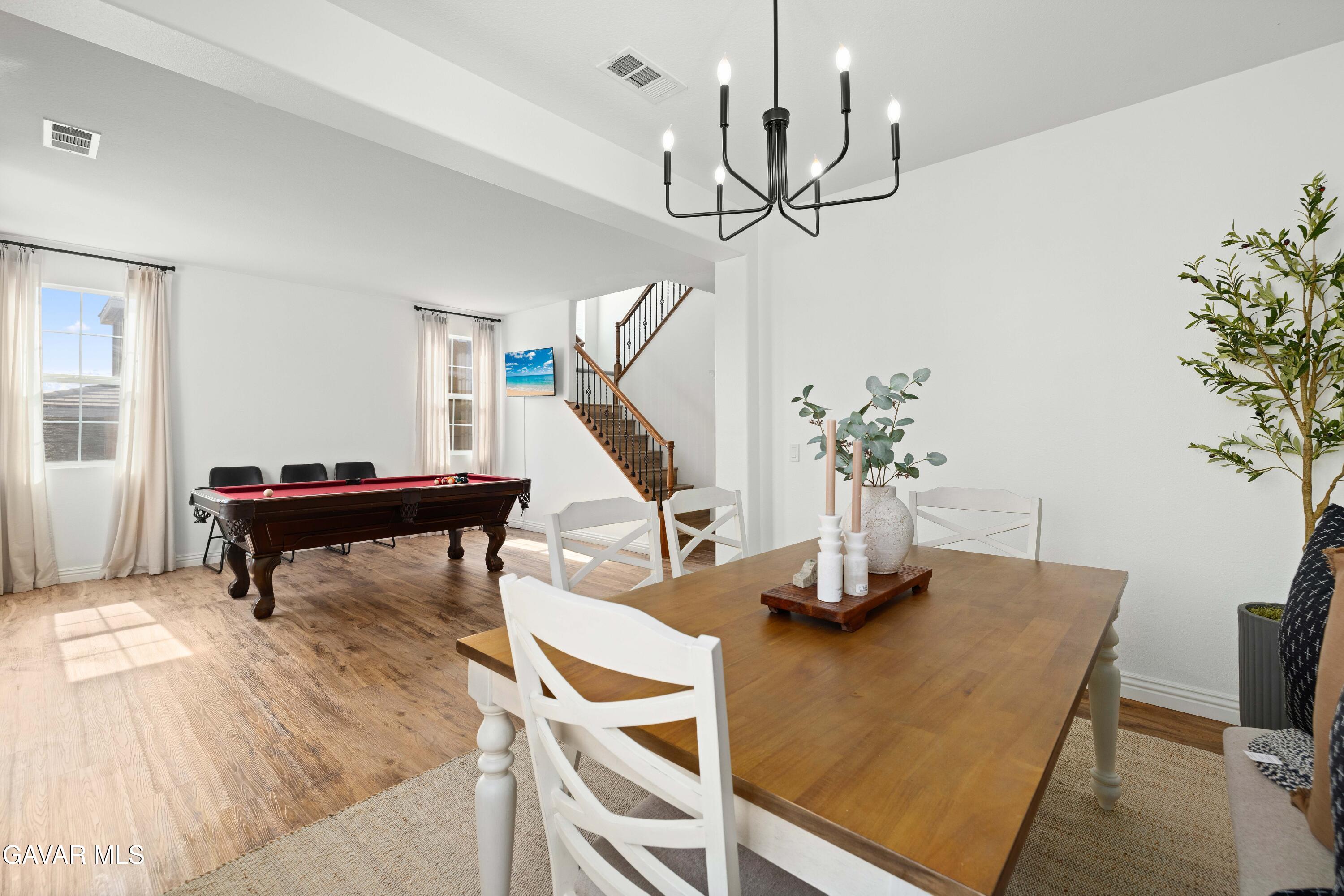 5080 Meadowsweet Drive Property Photo 8