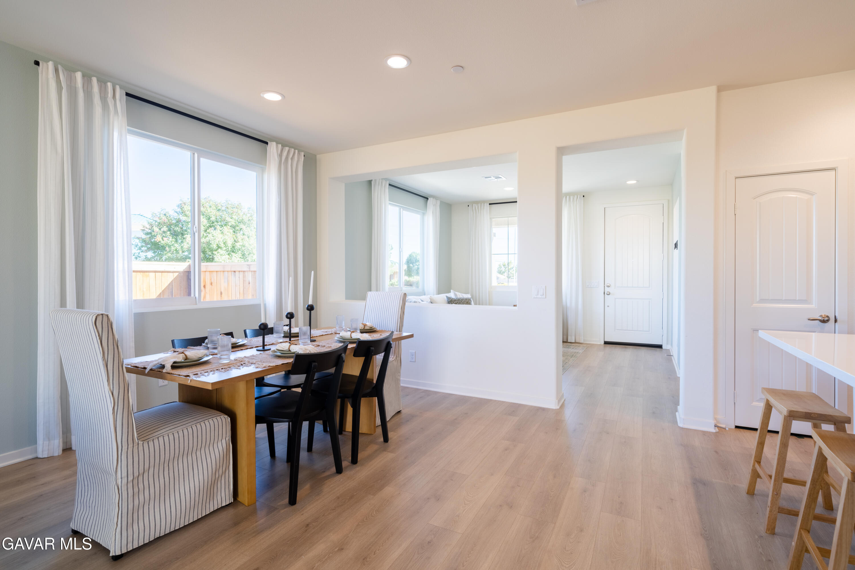 3728 Camino Mia Court Property Photo 8