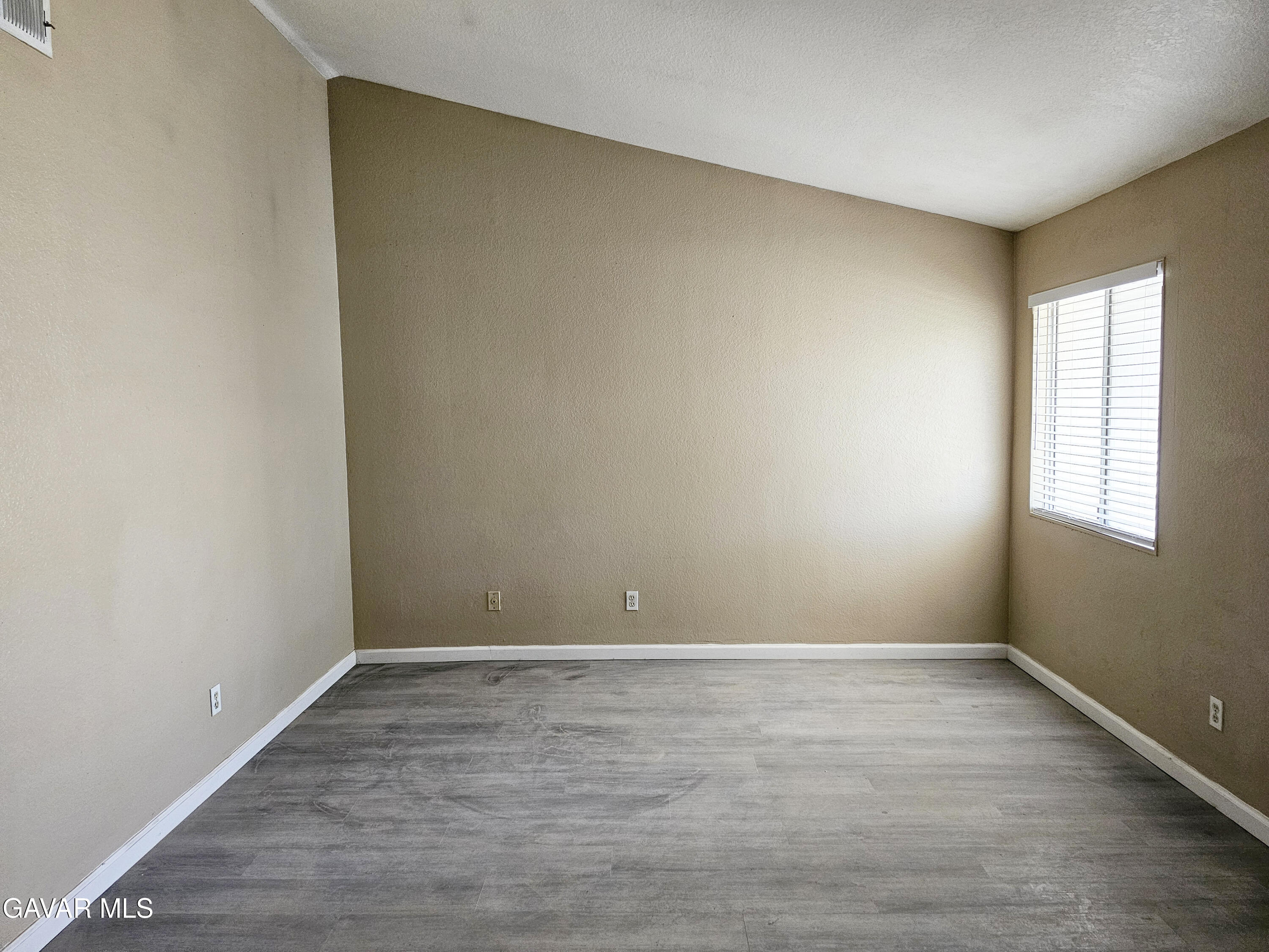1840 E Avenue J2, Apt 3 Property Photo 15