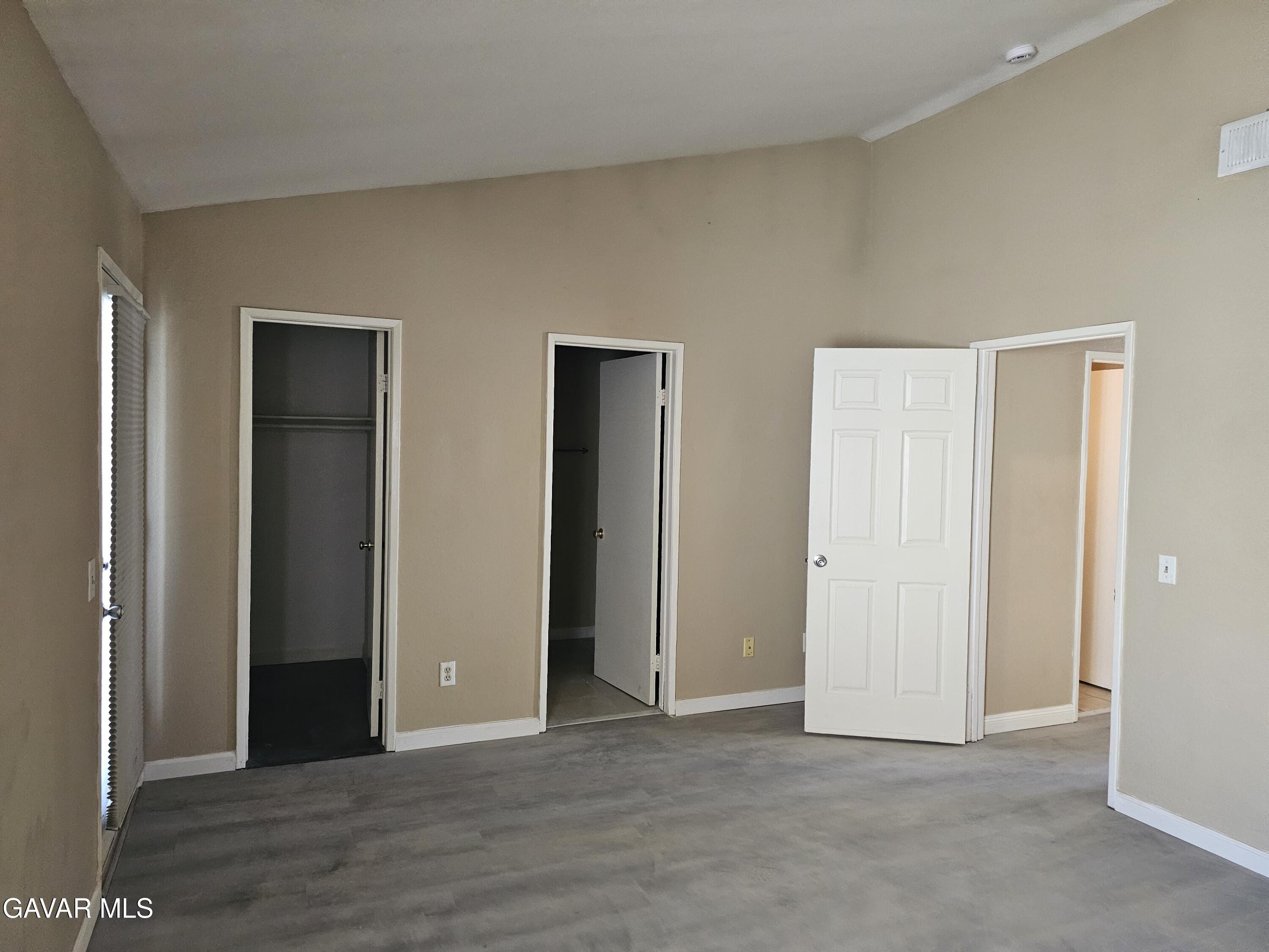 1840 E Avenue J2, Apt 3 Property Photo 17