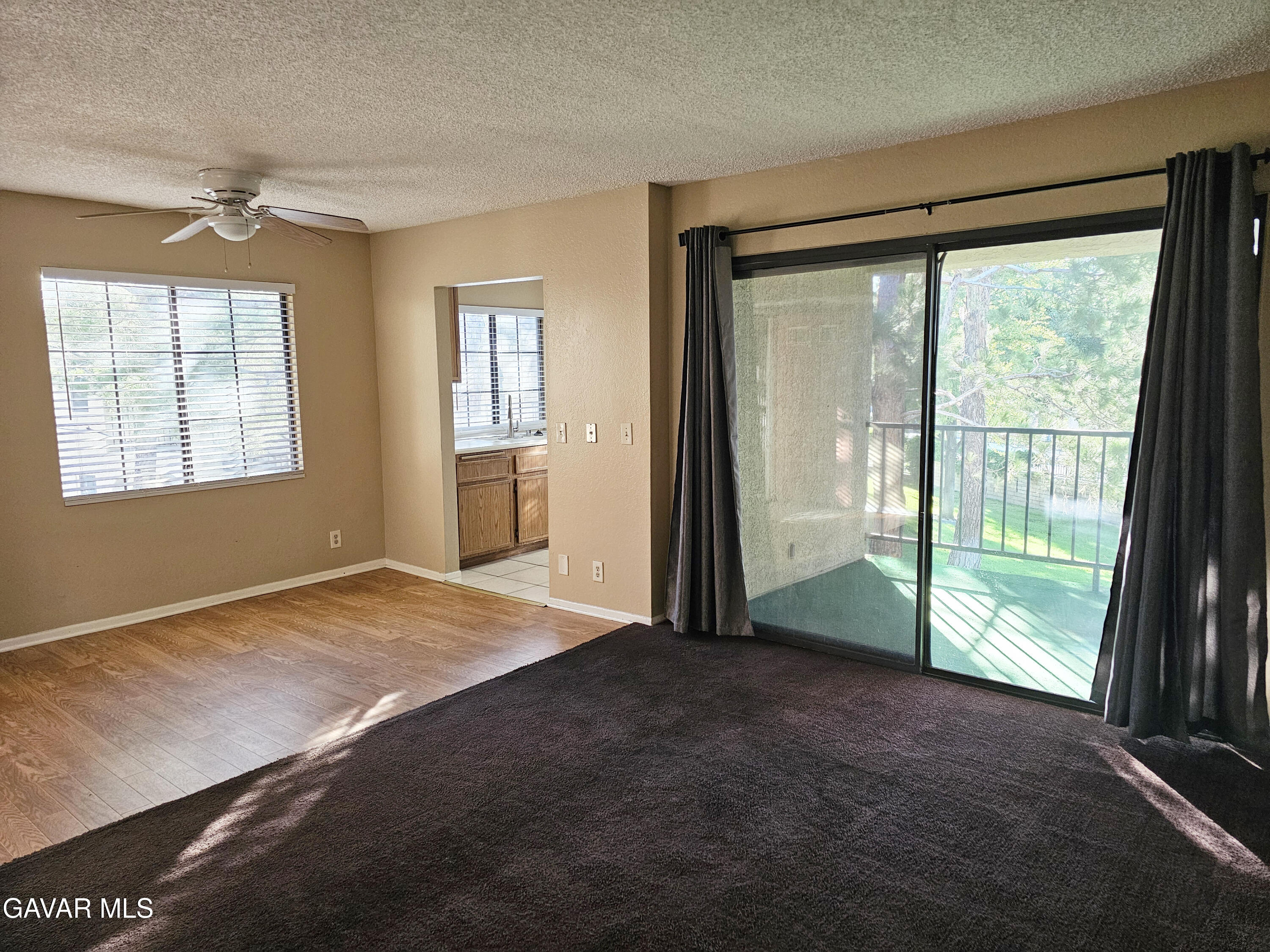 2554 Olive Drive, Apt 10 Property Photo 5