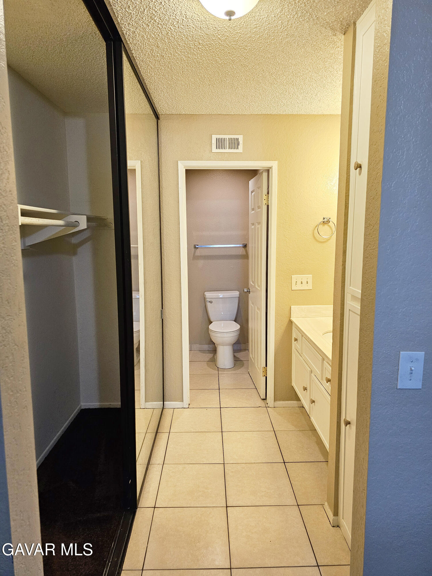 2554 Olive Drive, Apt 10 Property Photo 20