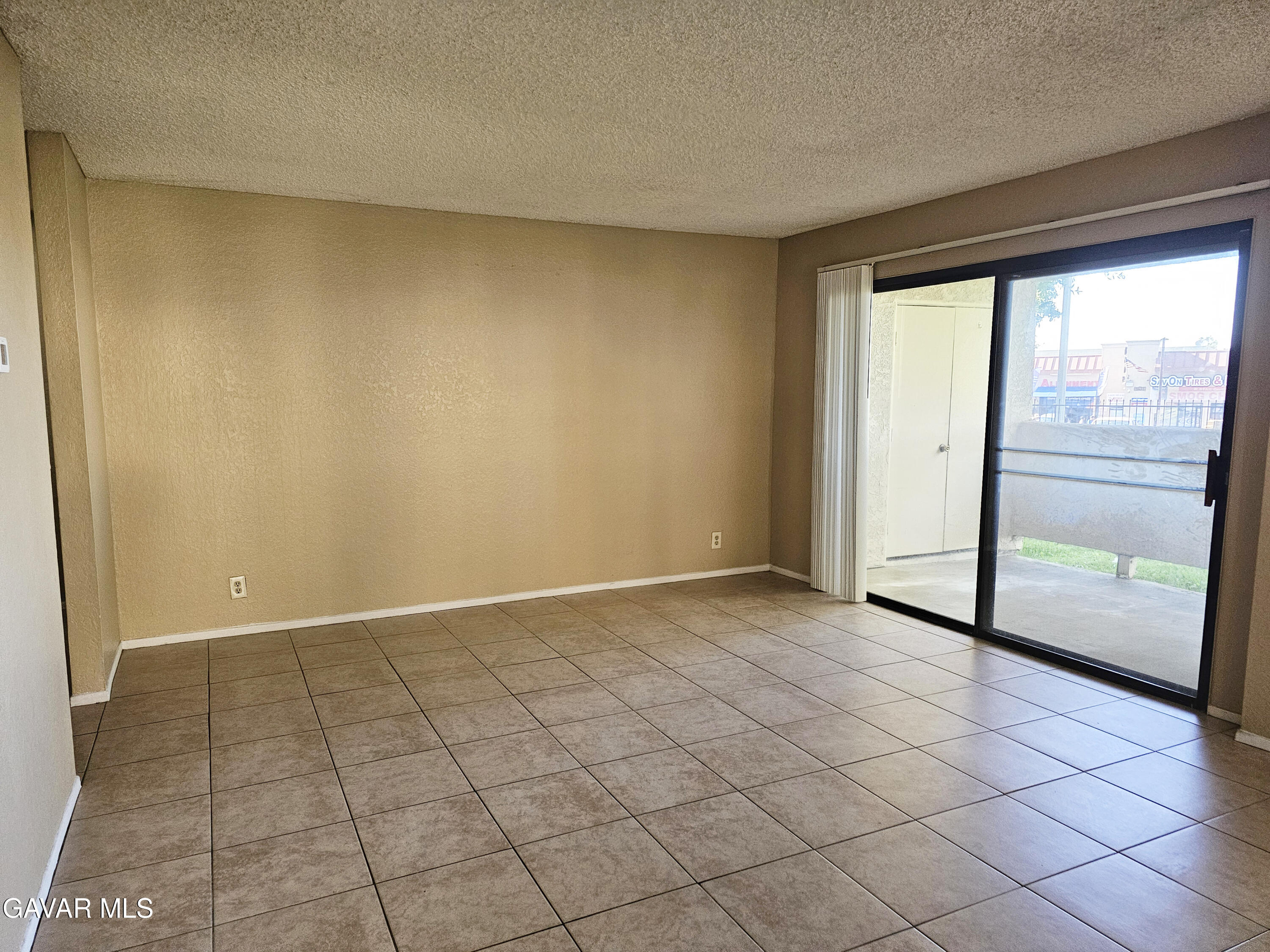 2554 Olive Drive, Apt 19 Property Photo 5