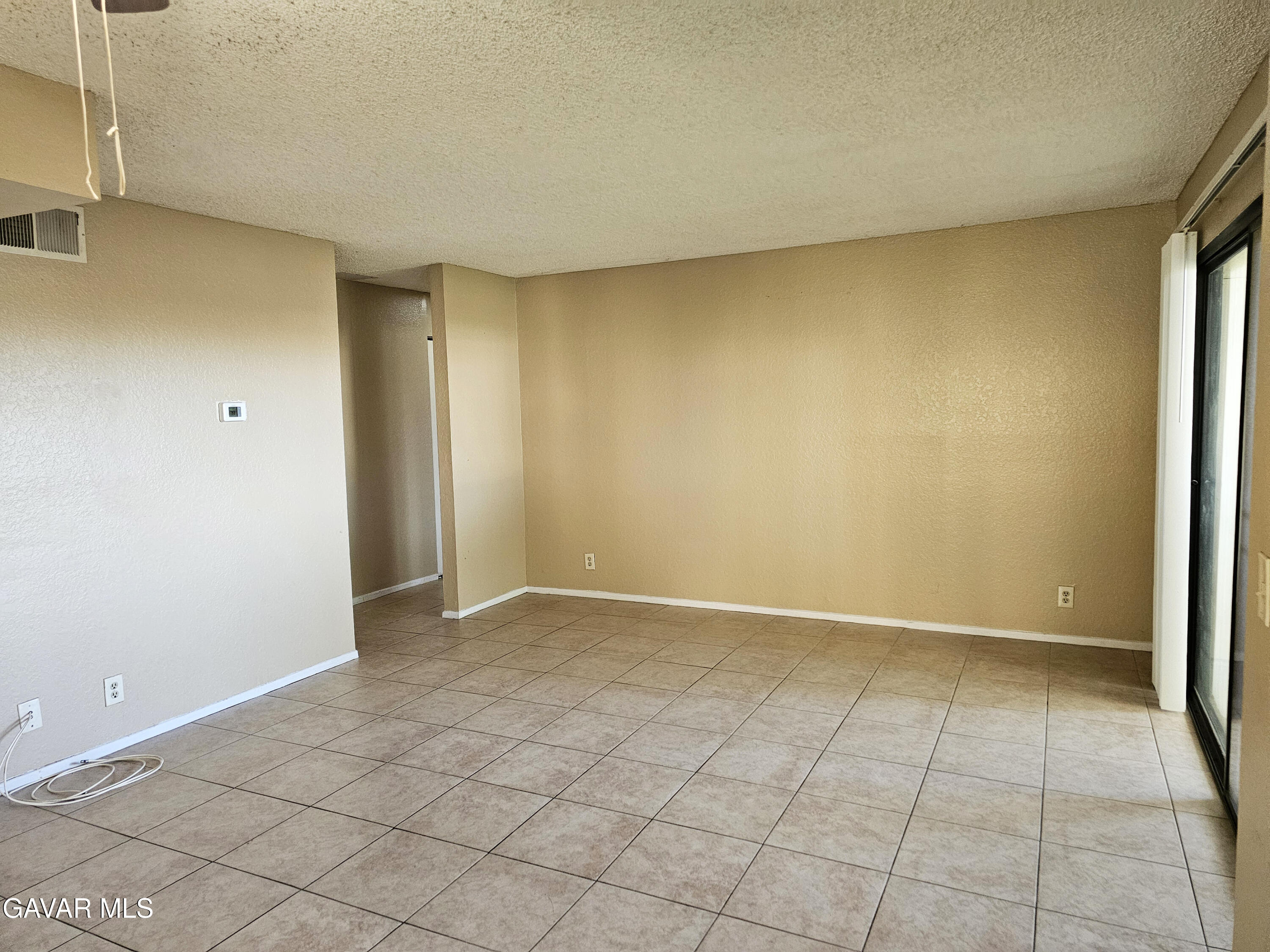 2554 Olive Drive, Apt 19 Property Photo 6