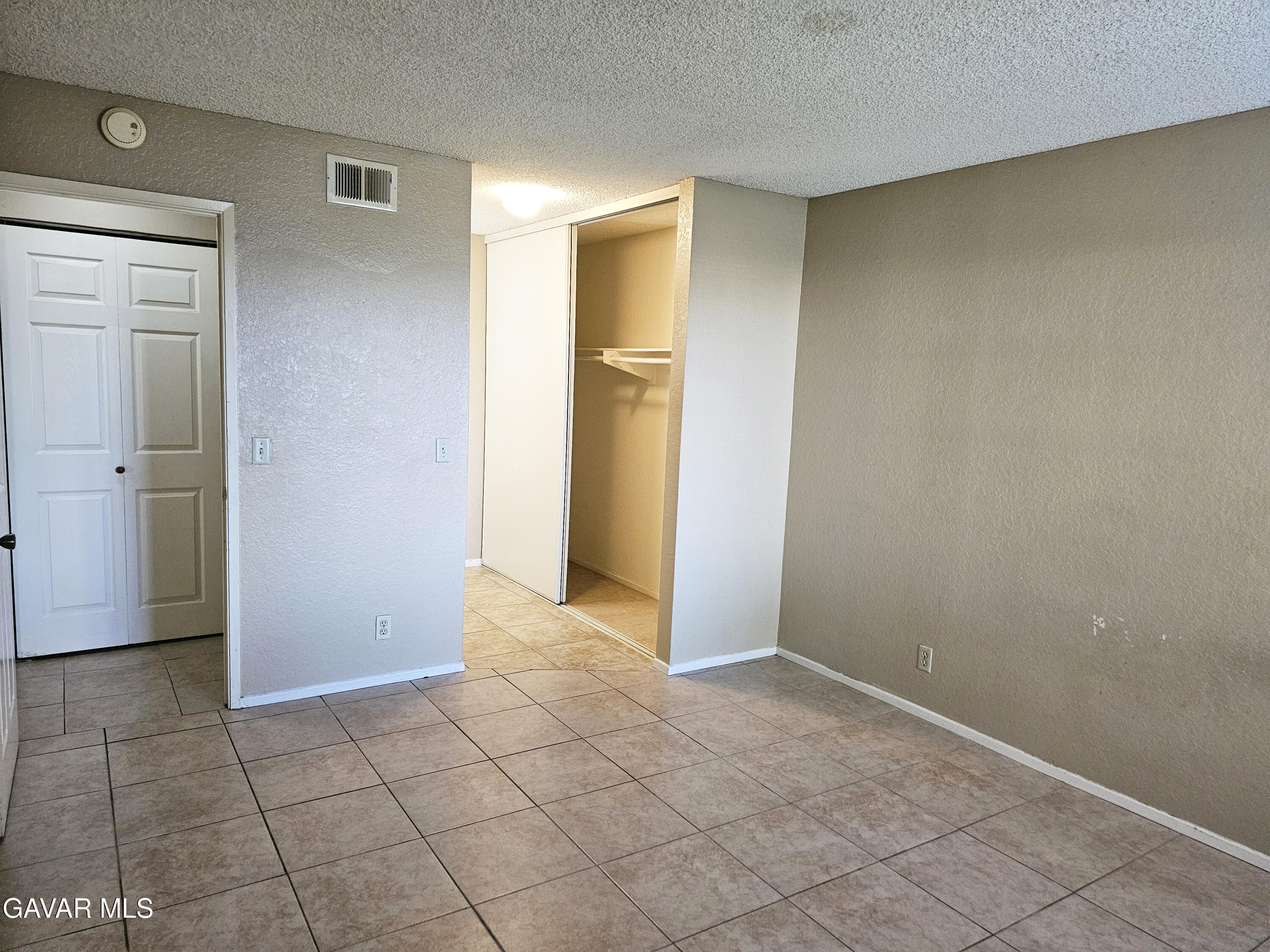 2554 Olive Drive, Apt 19 Property Photo 18