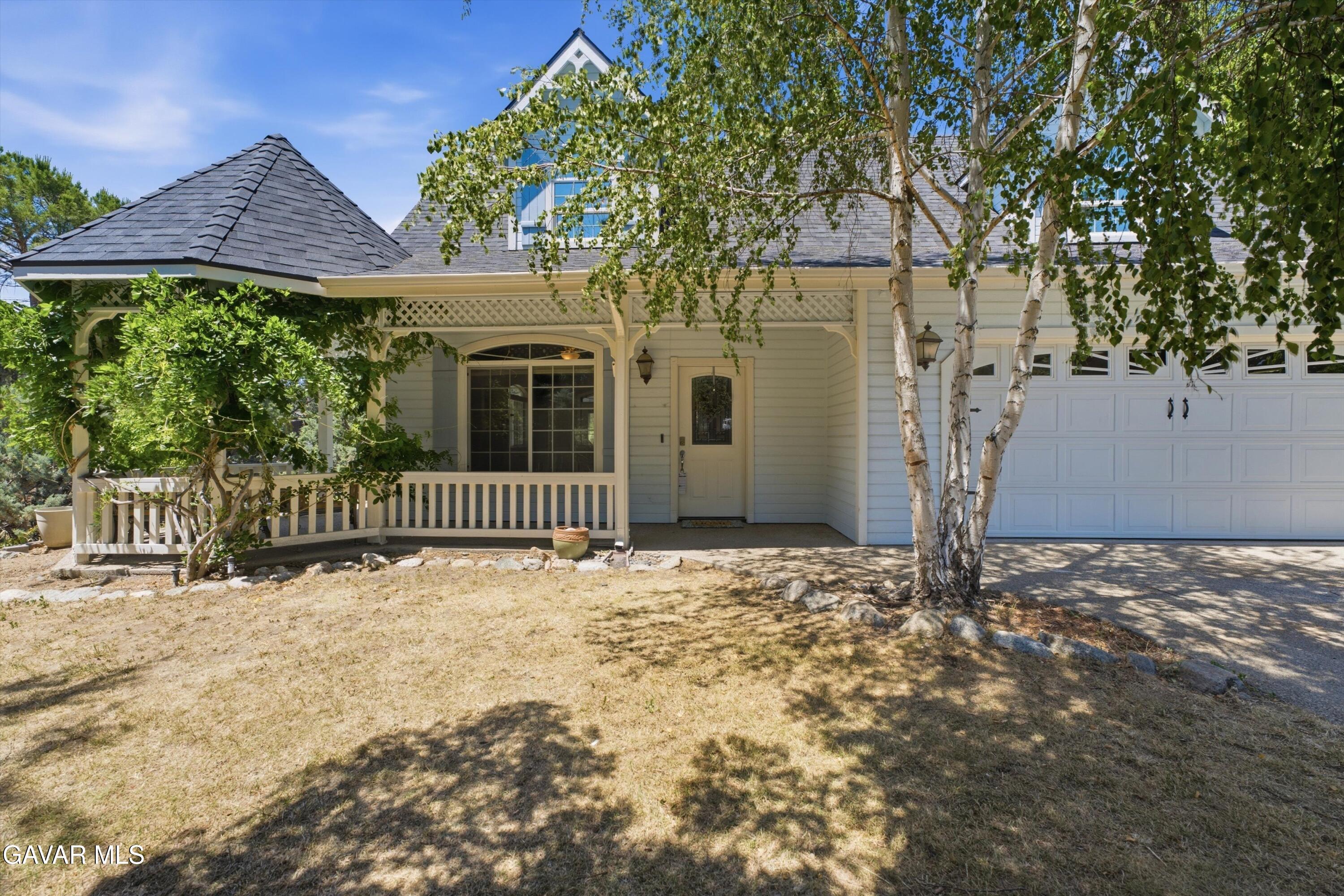 21009 Carriage Drive Property Photo 3