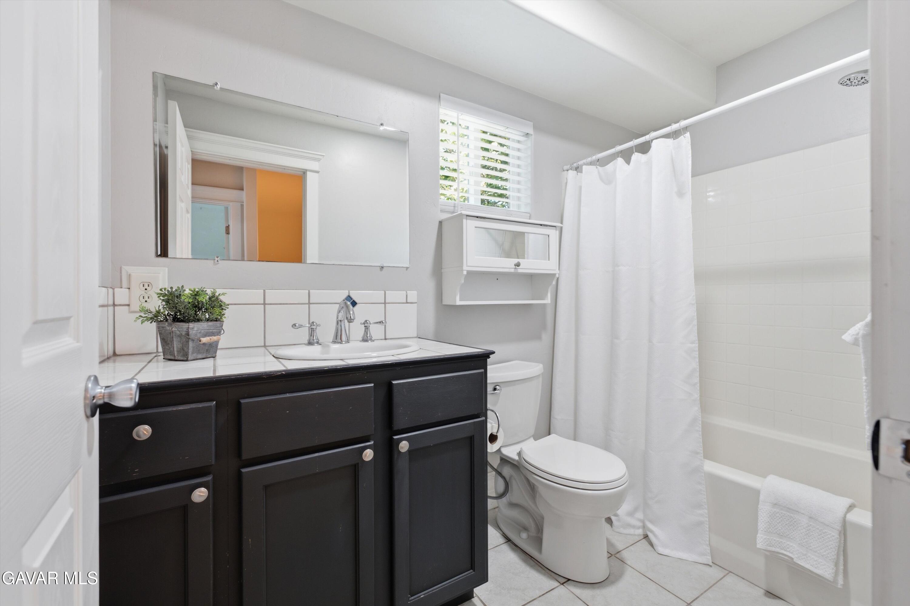 21009 Carriage Drive Property Photo 11