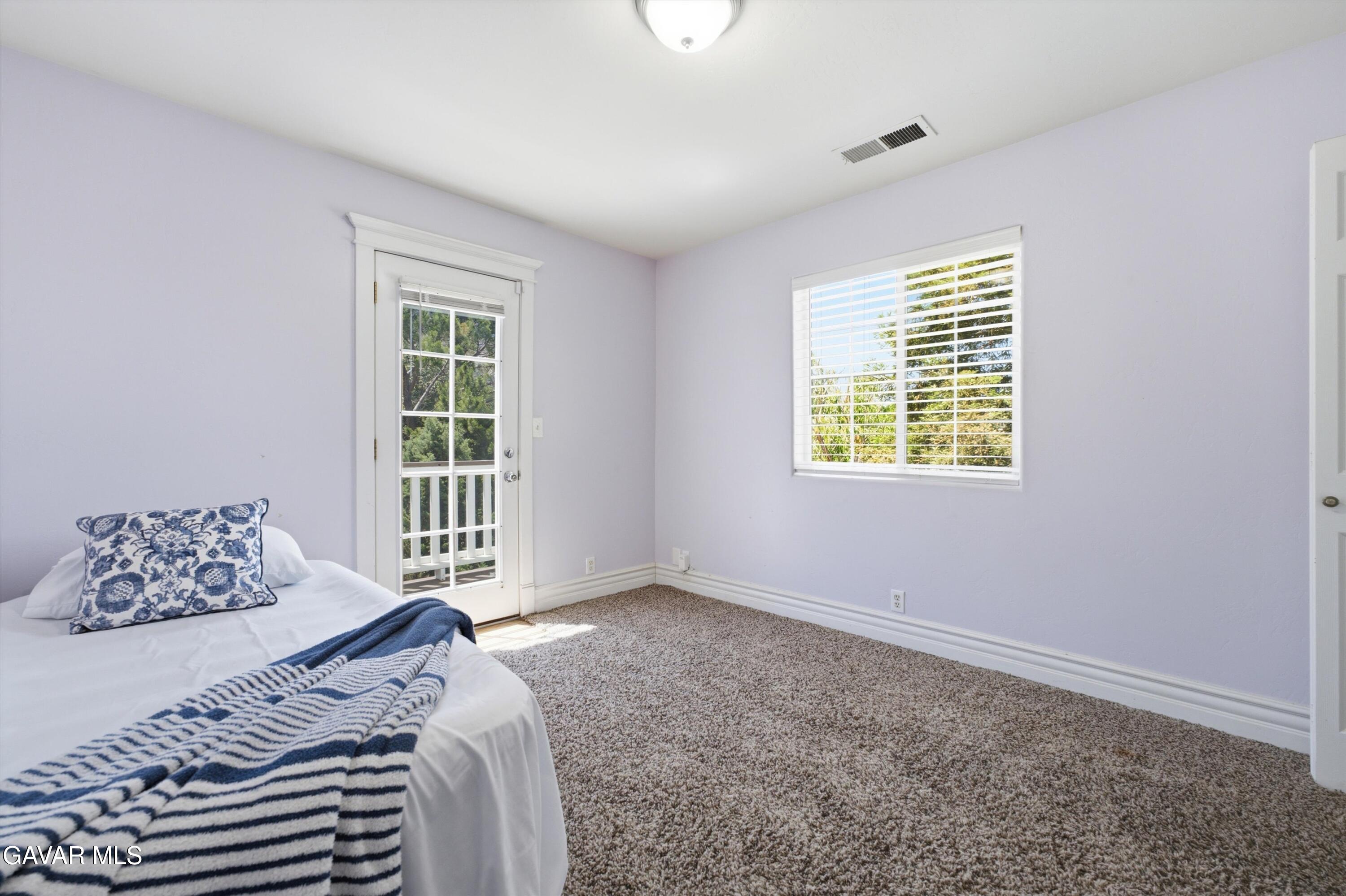 21009 Carriage Drive Property Photo 18