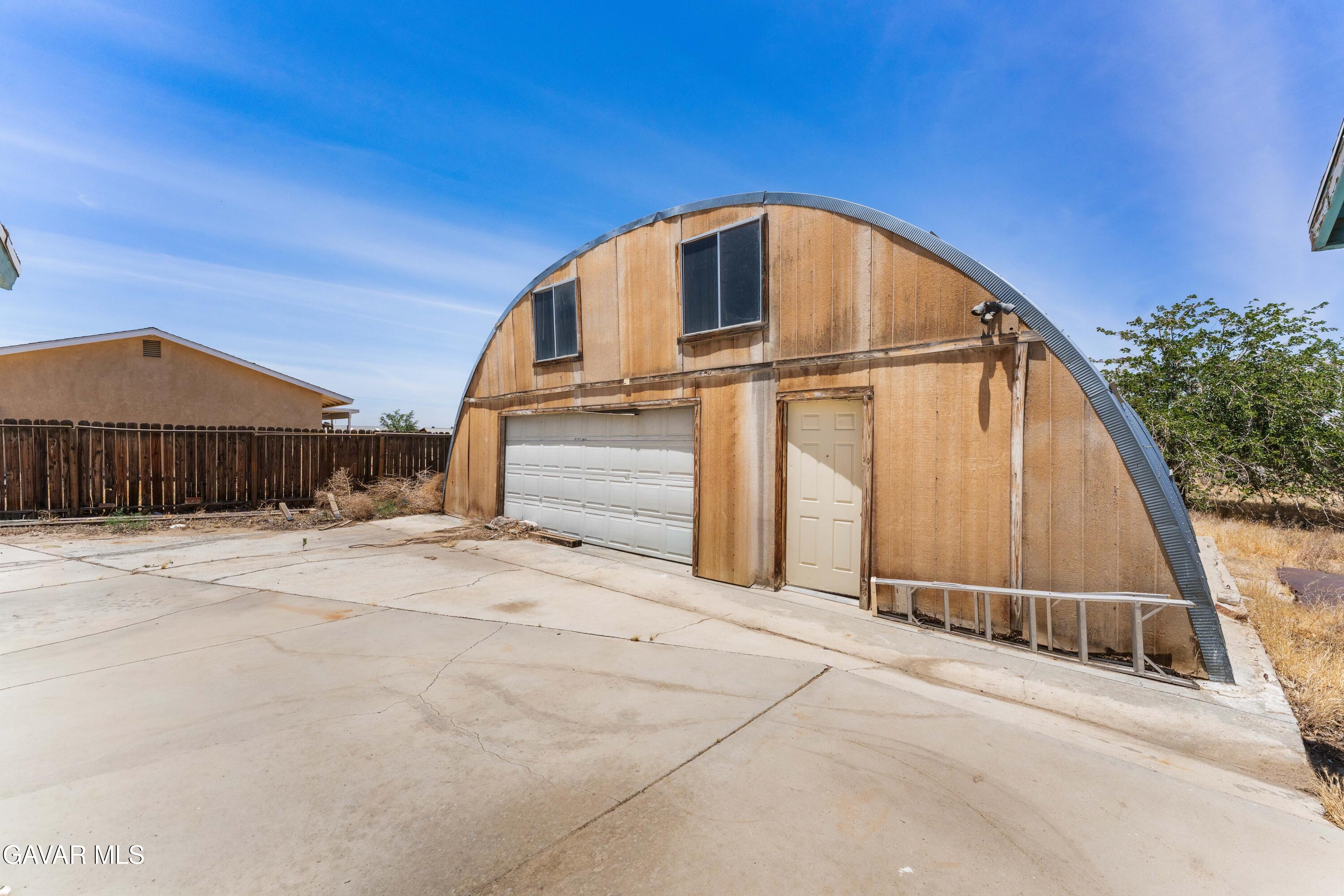 17157 Newmont Avenue Property Photo 4