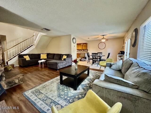 40040 Bluebird Lane Property Photo 2