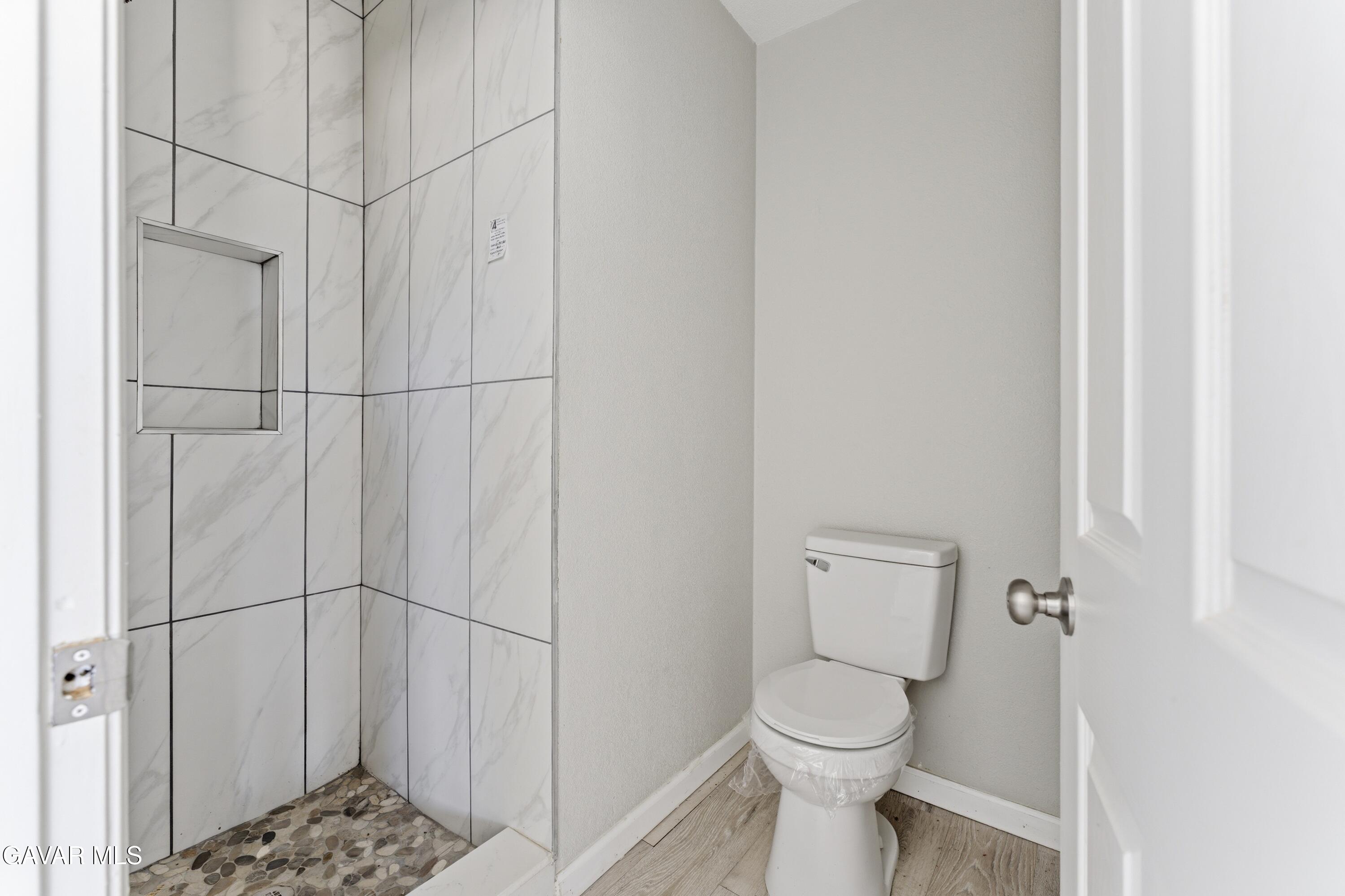 10505 E Ave S6 Property Photo 9