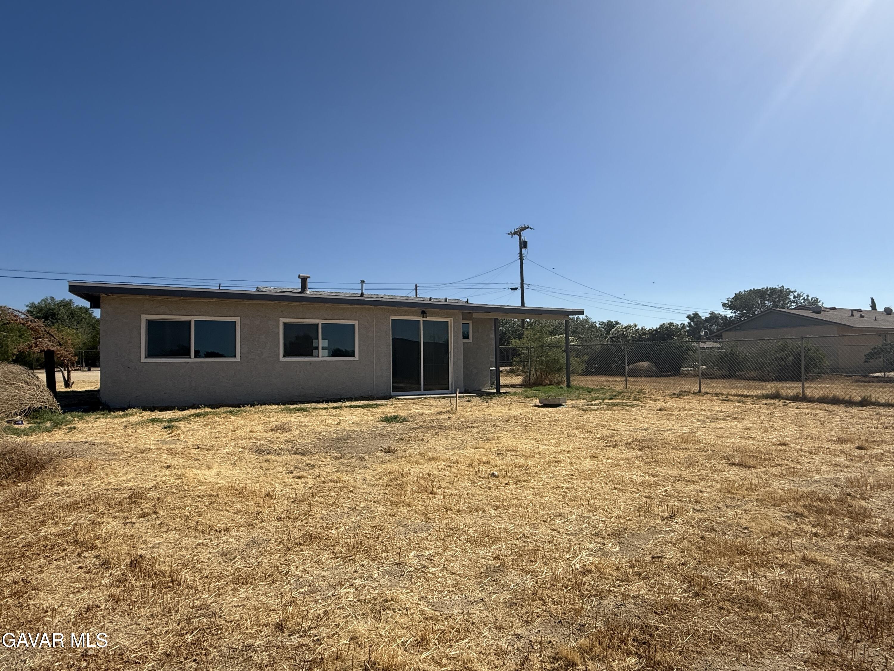 10505 E Ave S6 Property Photo 14