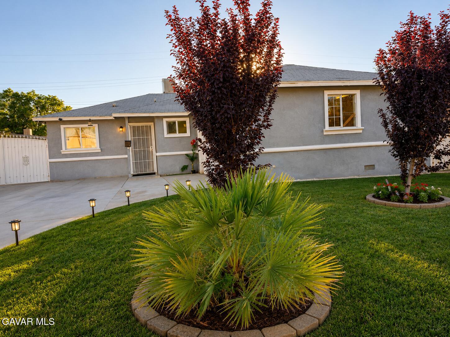 44363 3rd Street Property Photo 2