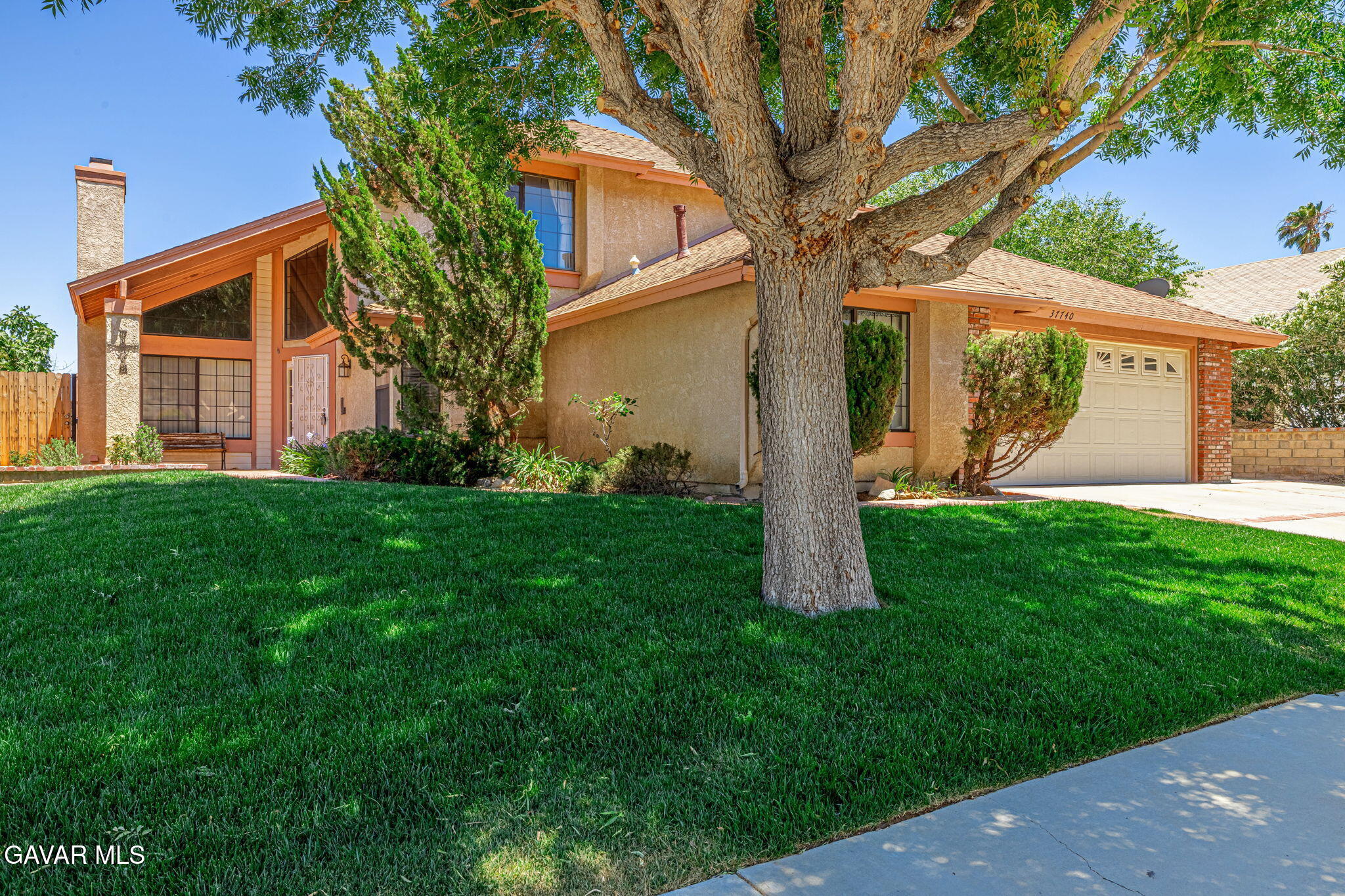 37740 Mountainside Drive Property Photo 4
