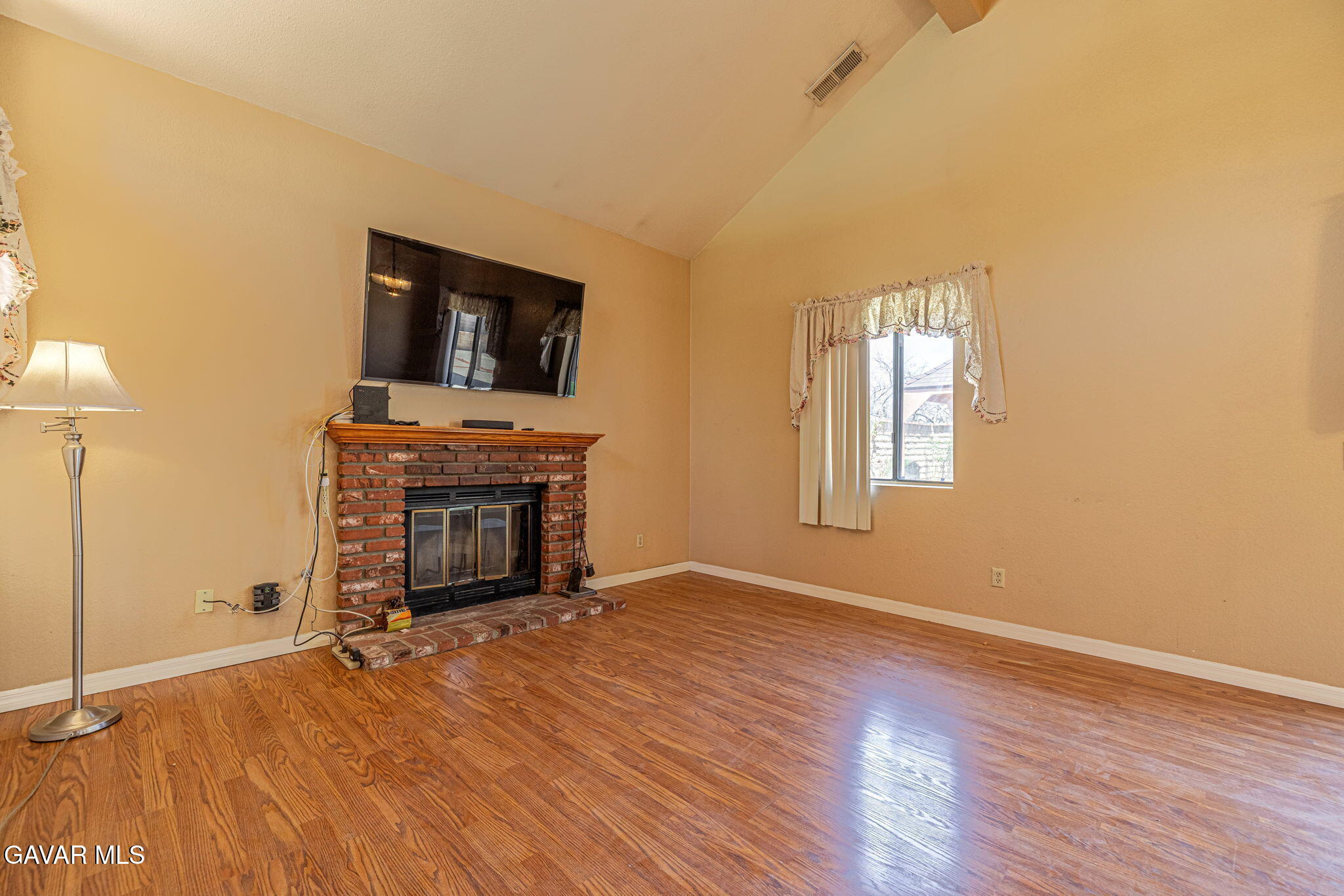 37740 Mountainside Drive Property Photo 9