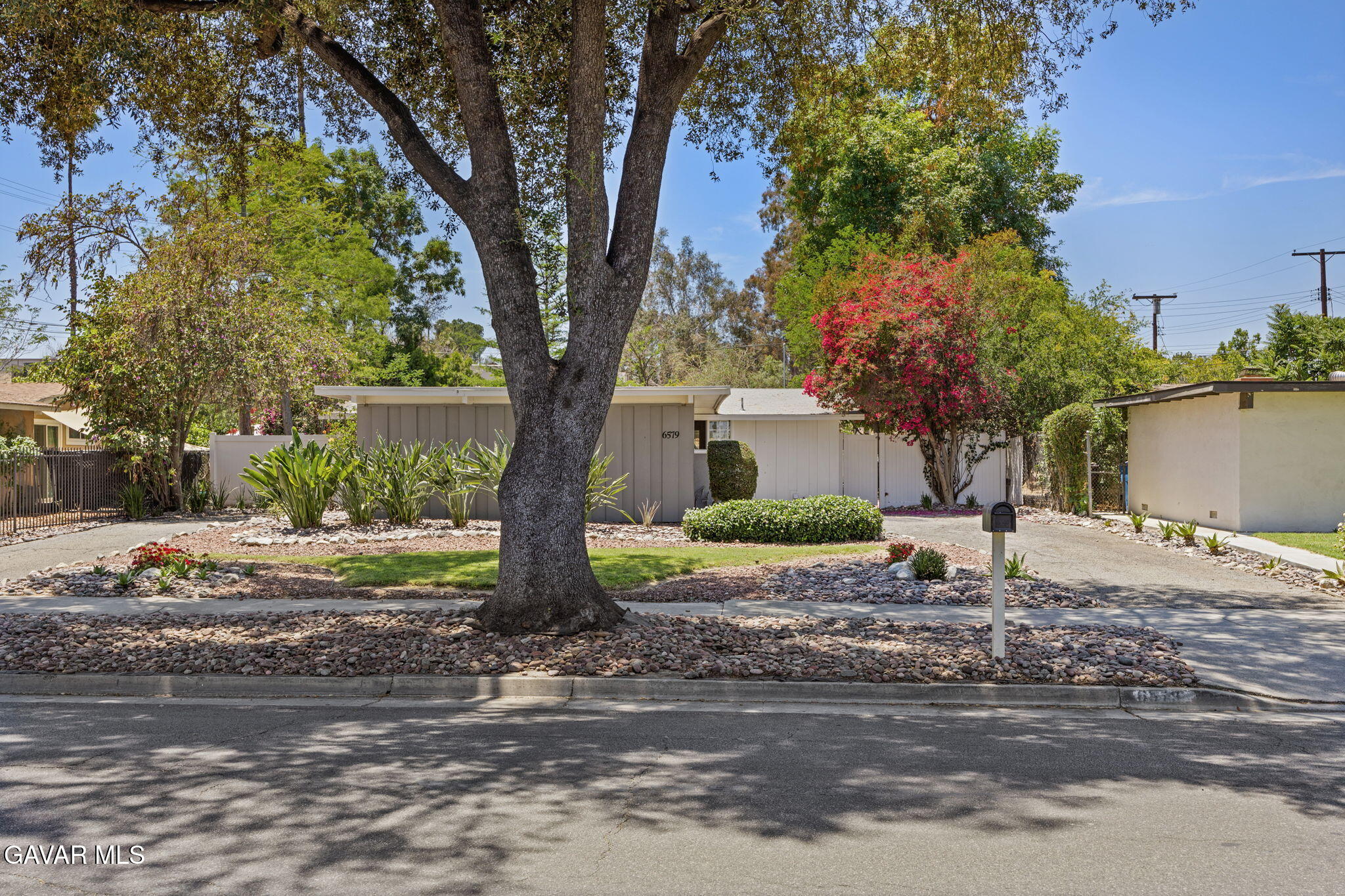 6579 Hillside Avenue Property Photo 4