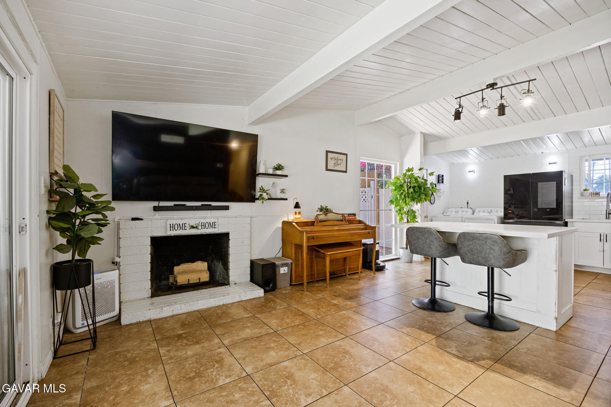 6579 Hillside Avenue Property Photo 17
