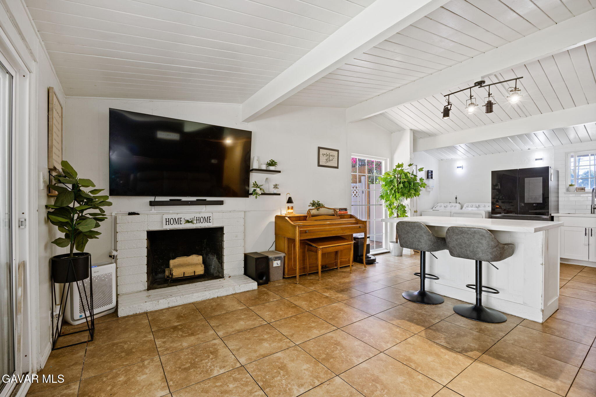 6579 Hillside Avenue Property Photo 28