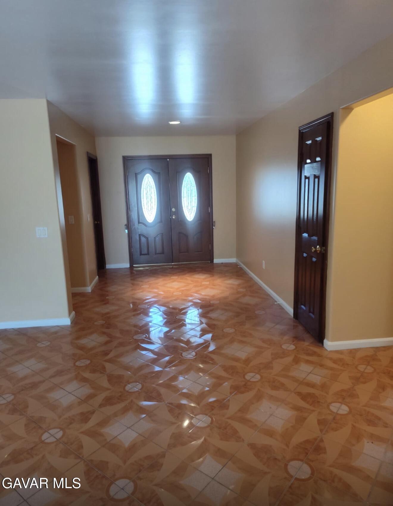 3226 E Avenue H10 Property Photo 5