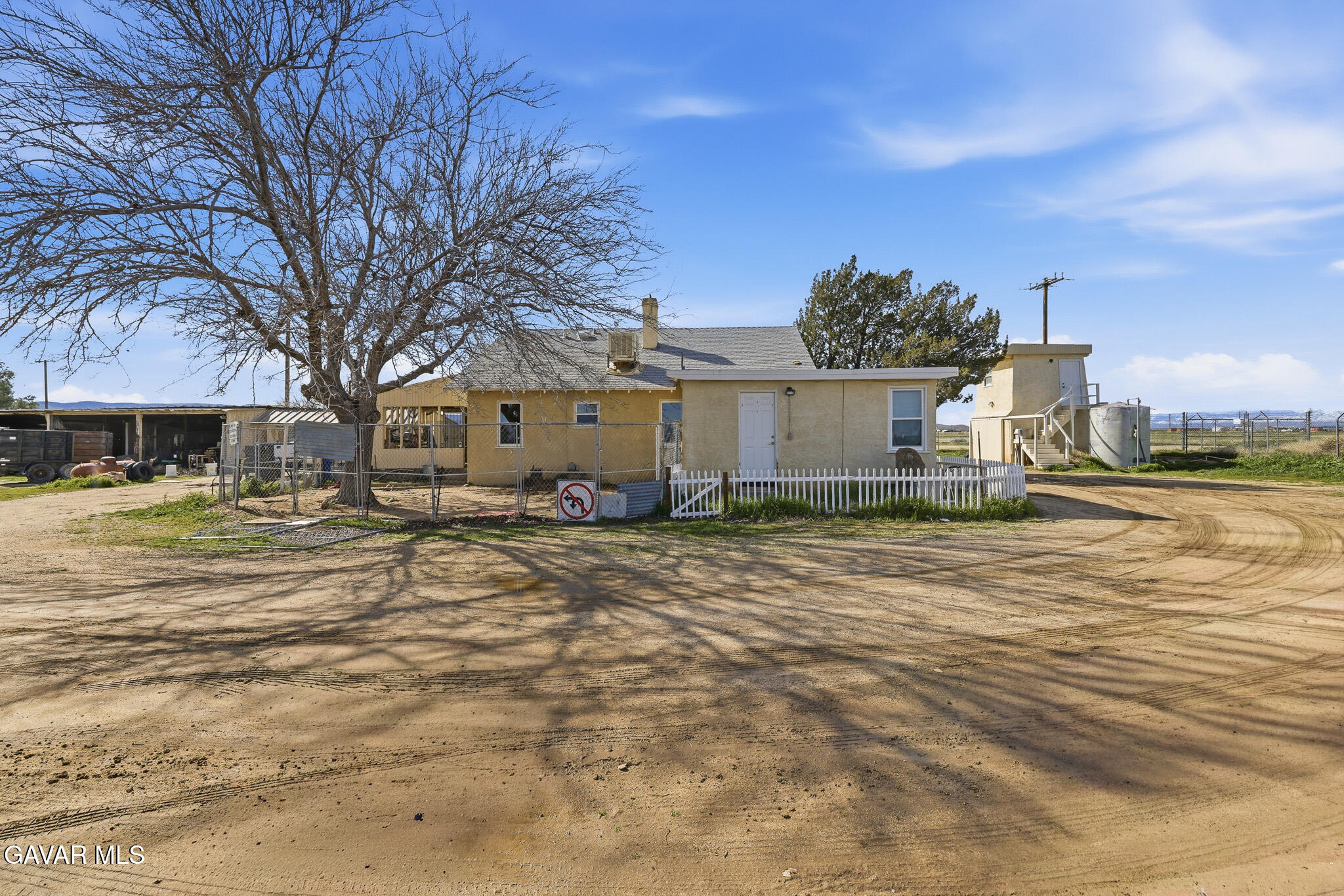 9200 W Avenue H Property Photo 3