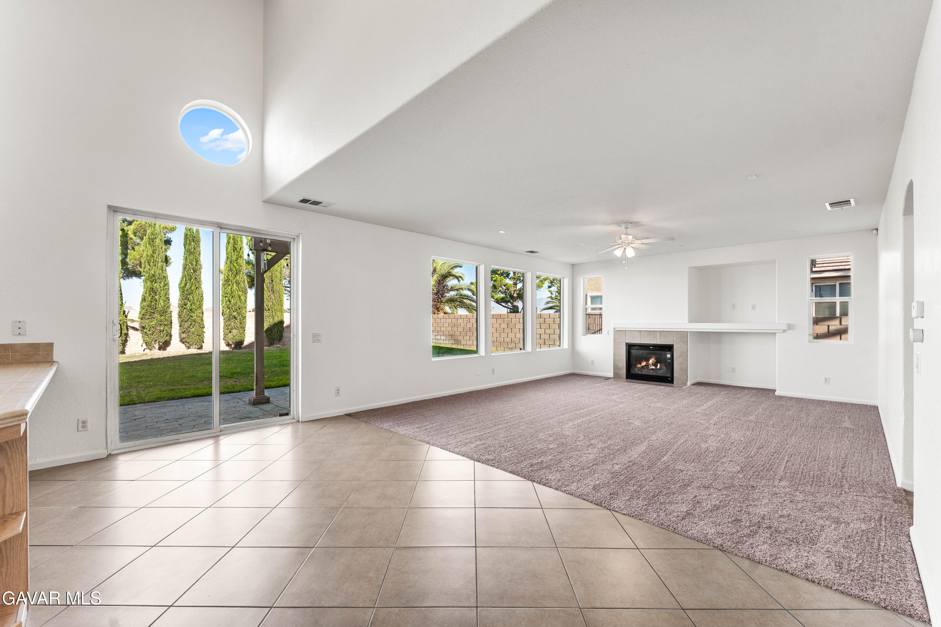 38208 Grant Drive Property Photo 5
