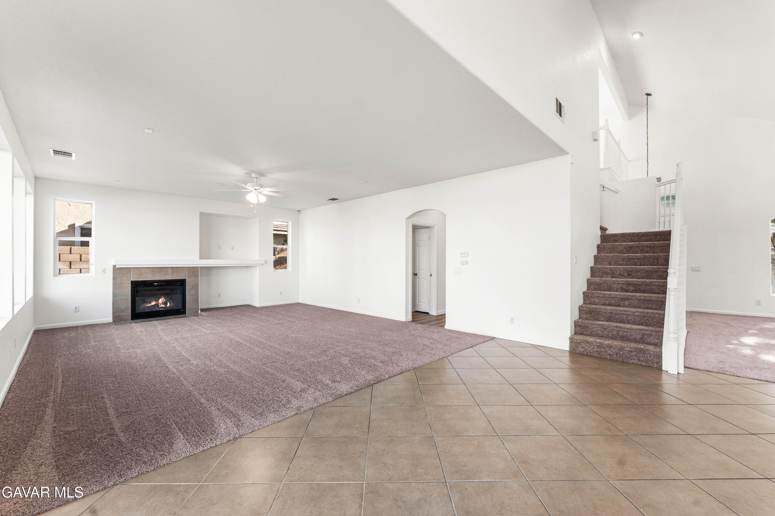 38208 Grant Drive Property Photo 7